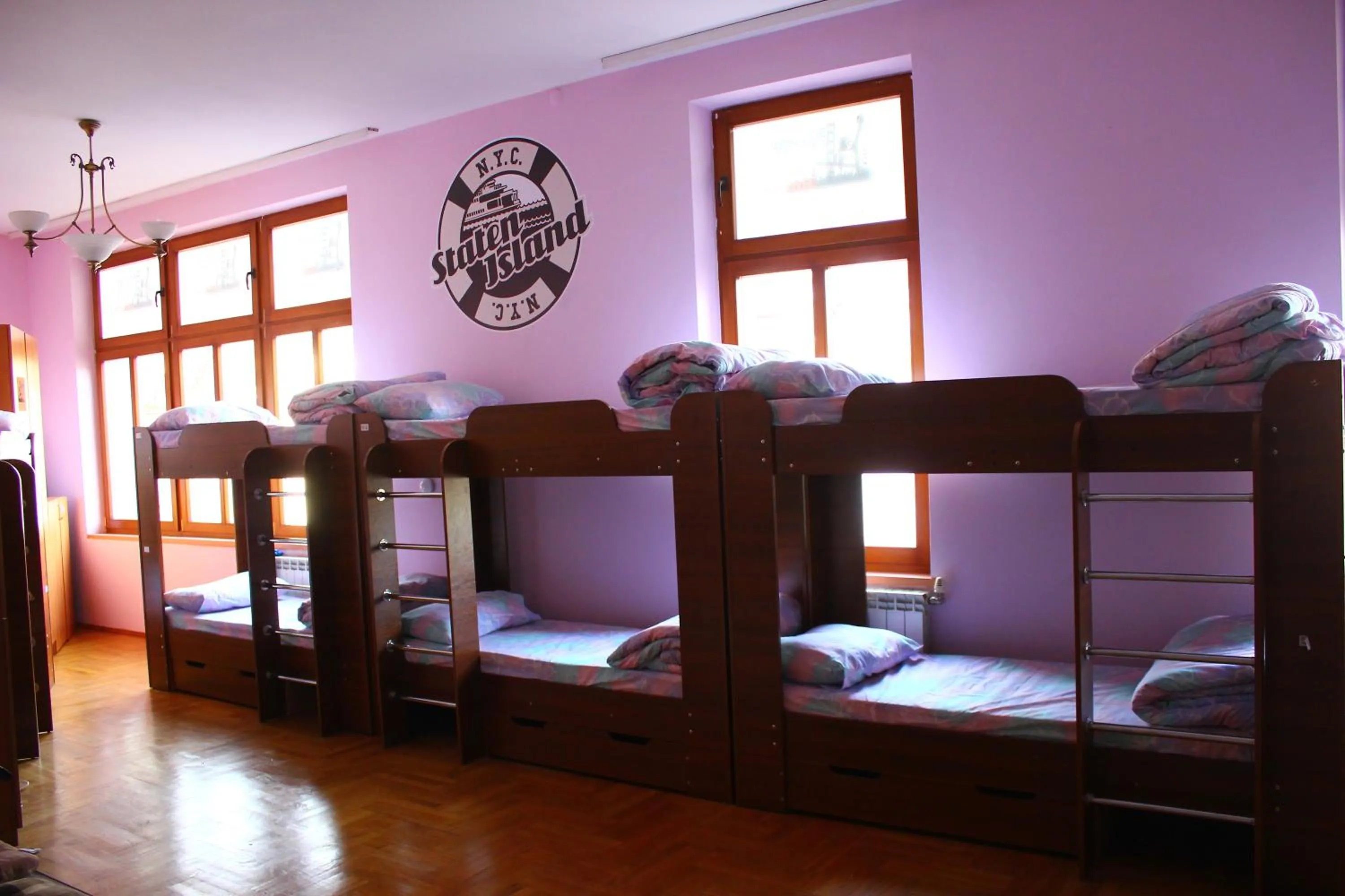 Single Bed in Mixed Dormitory Room in New York Hostel