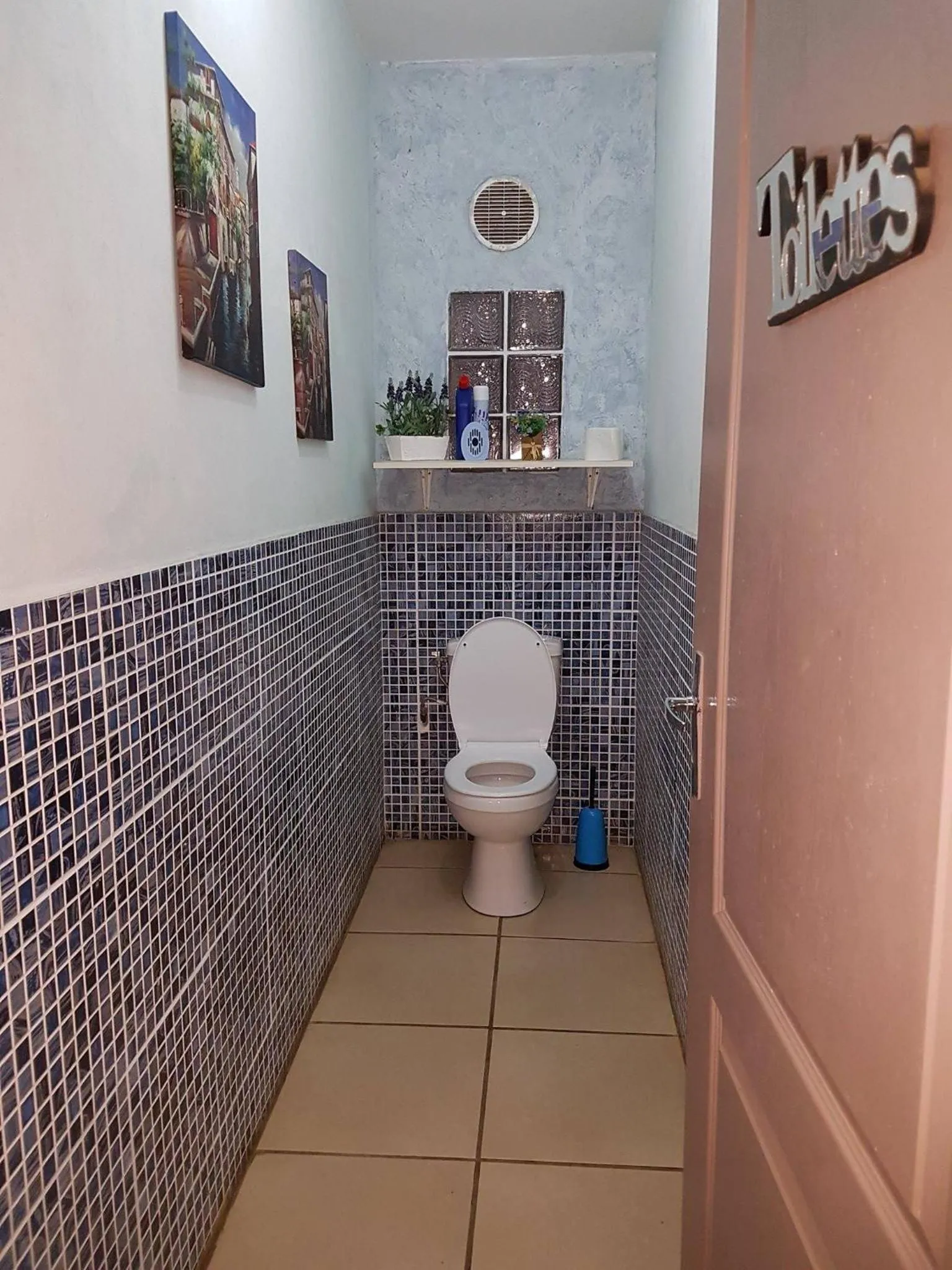 Bathroom in Chez Chouchou