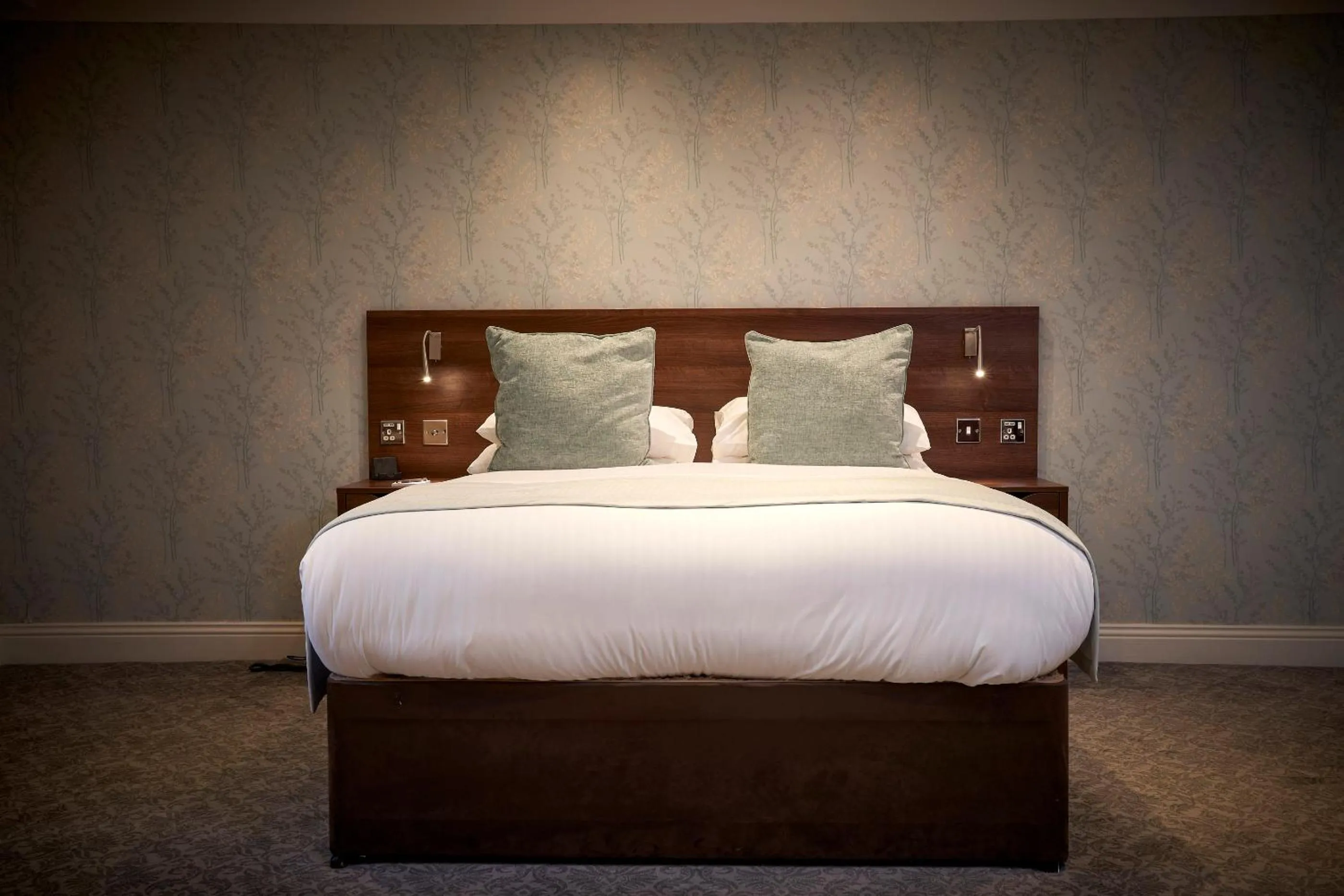 Bed in Kingston Theatre Hotel