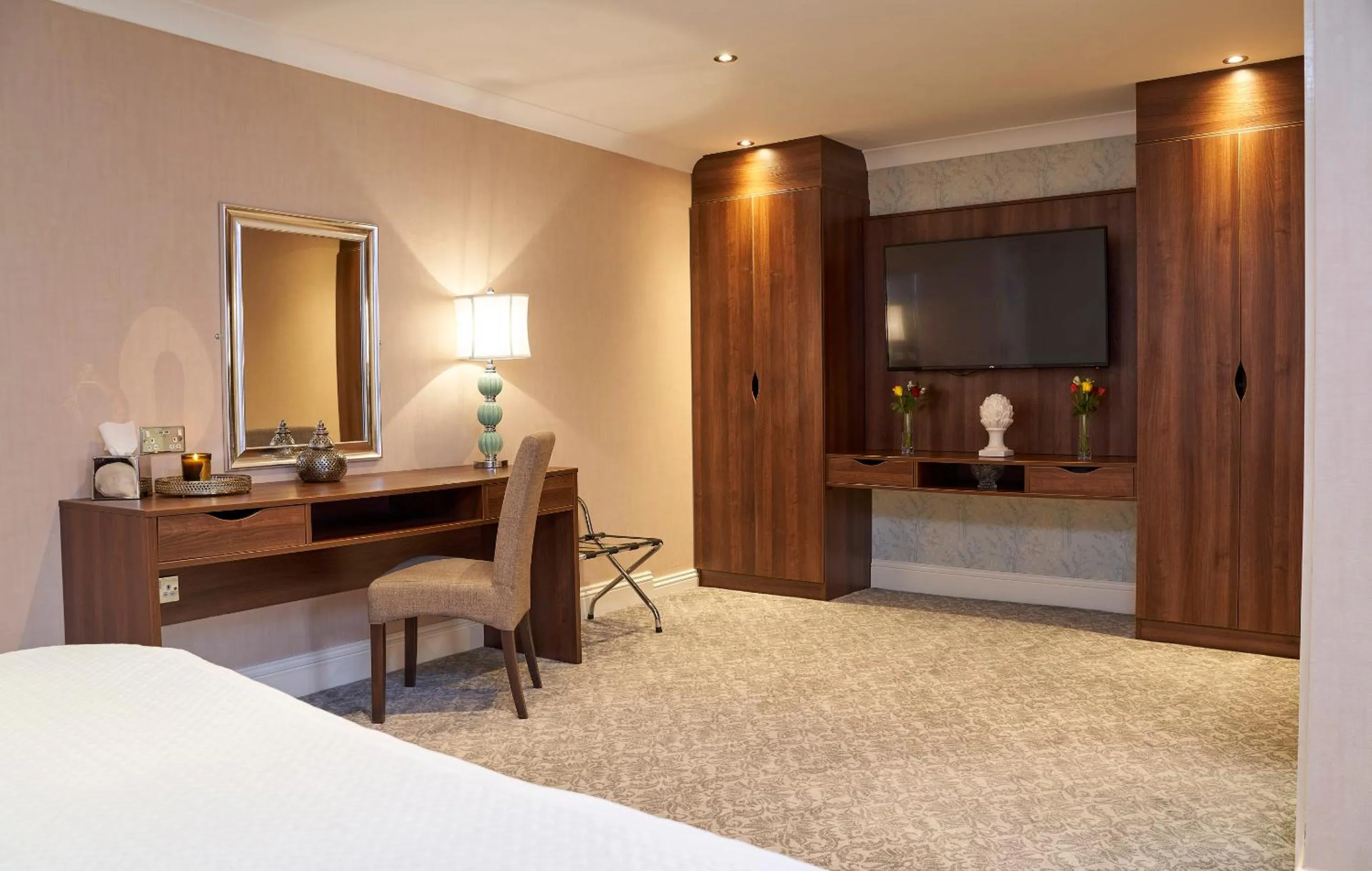 Property building, Bed in Kingston Theatre Hotel