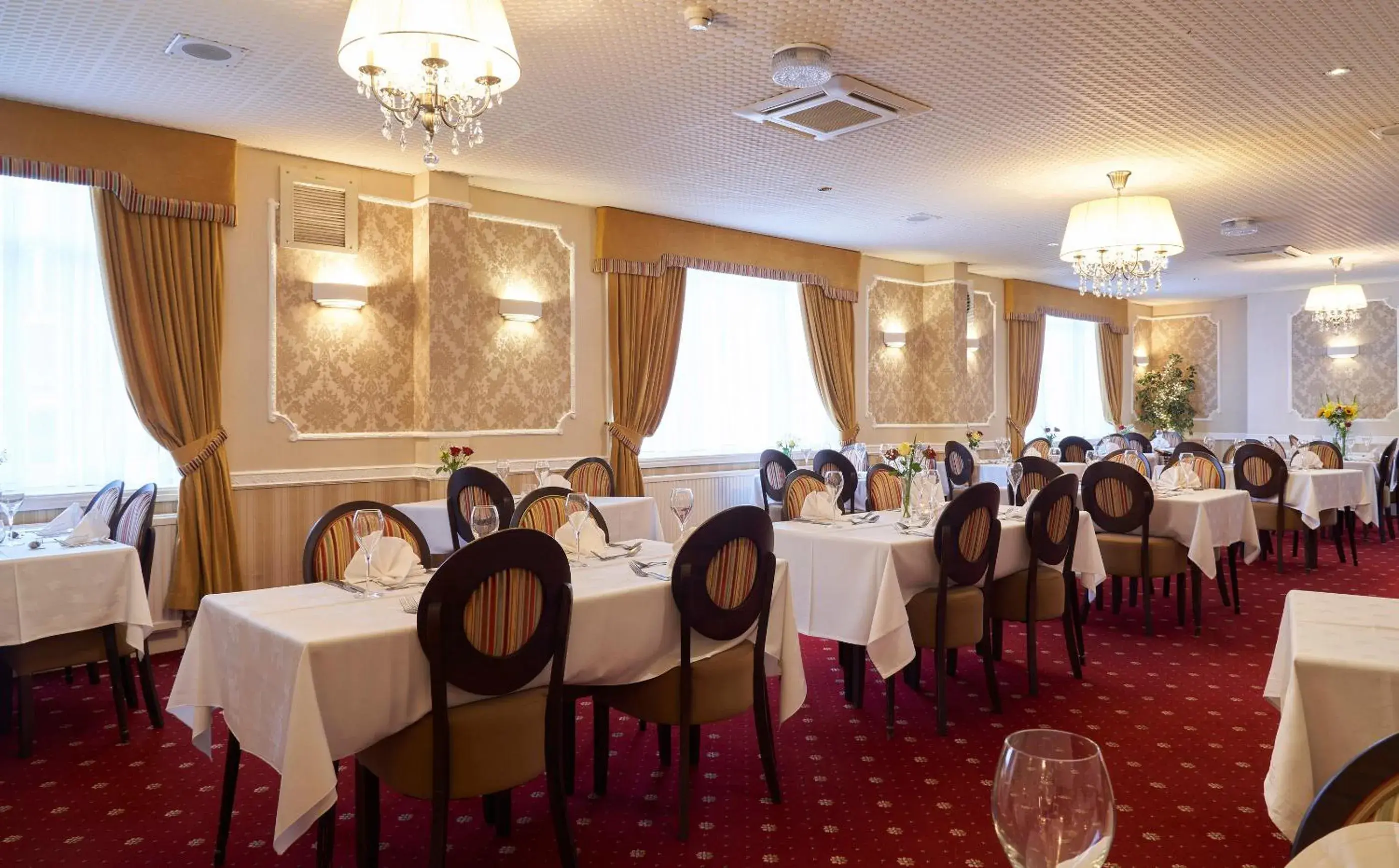 Restaurant/places to eat in Kingston Theatre Hotel Restaurant/places to eat in Kingston Theatre Hotel