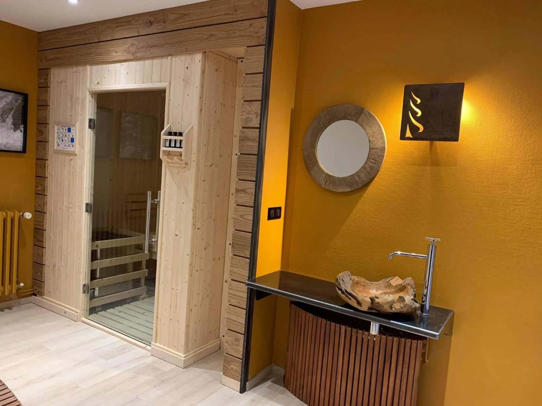 Sauna in Logis Hotel Restaurant des Sapins