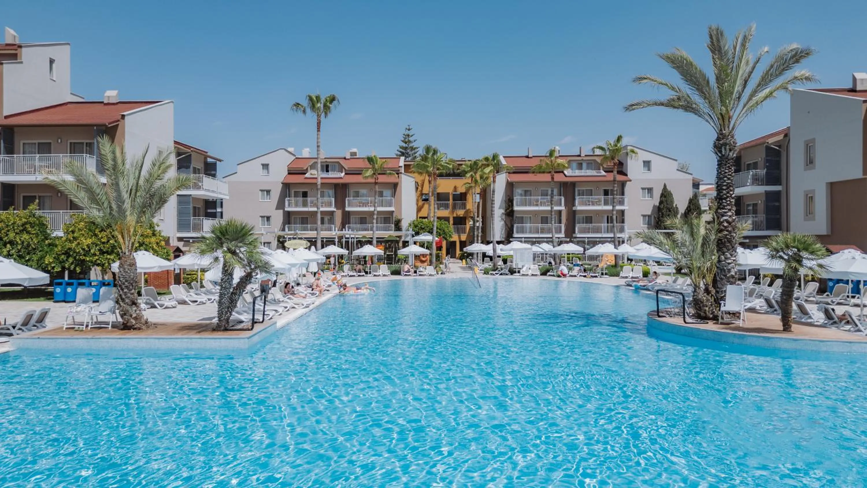 Property building in Barut B Suites