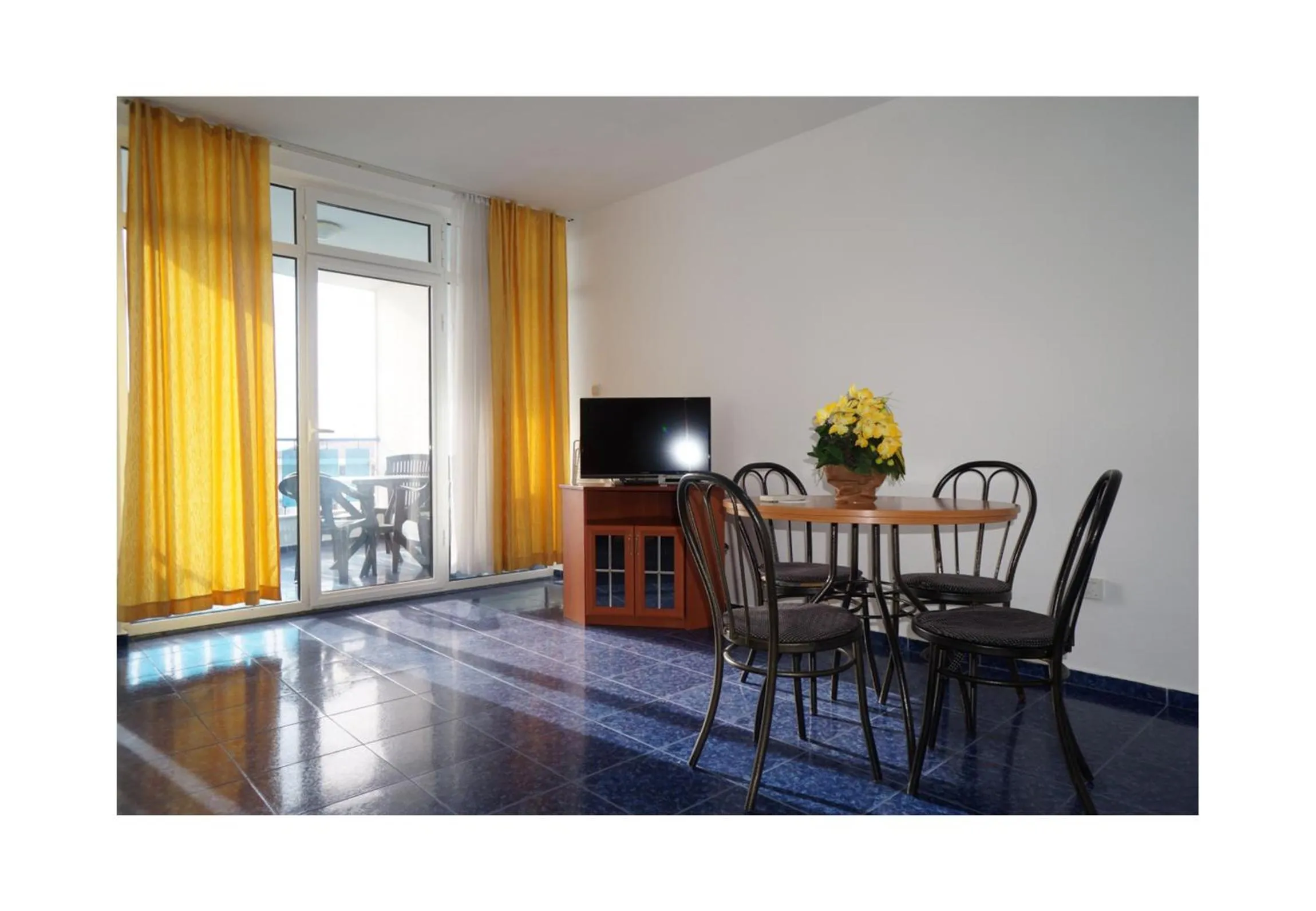 Living room in Riviera Complex 6