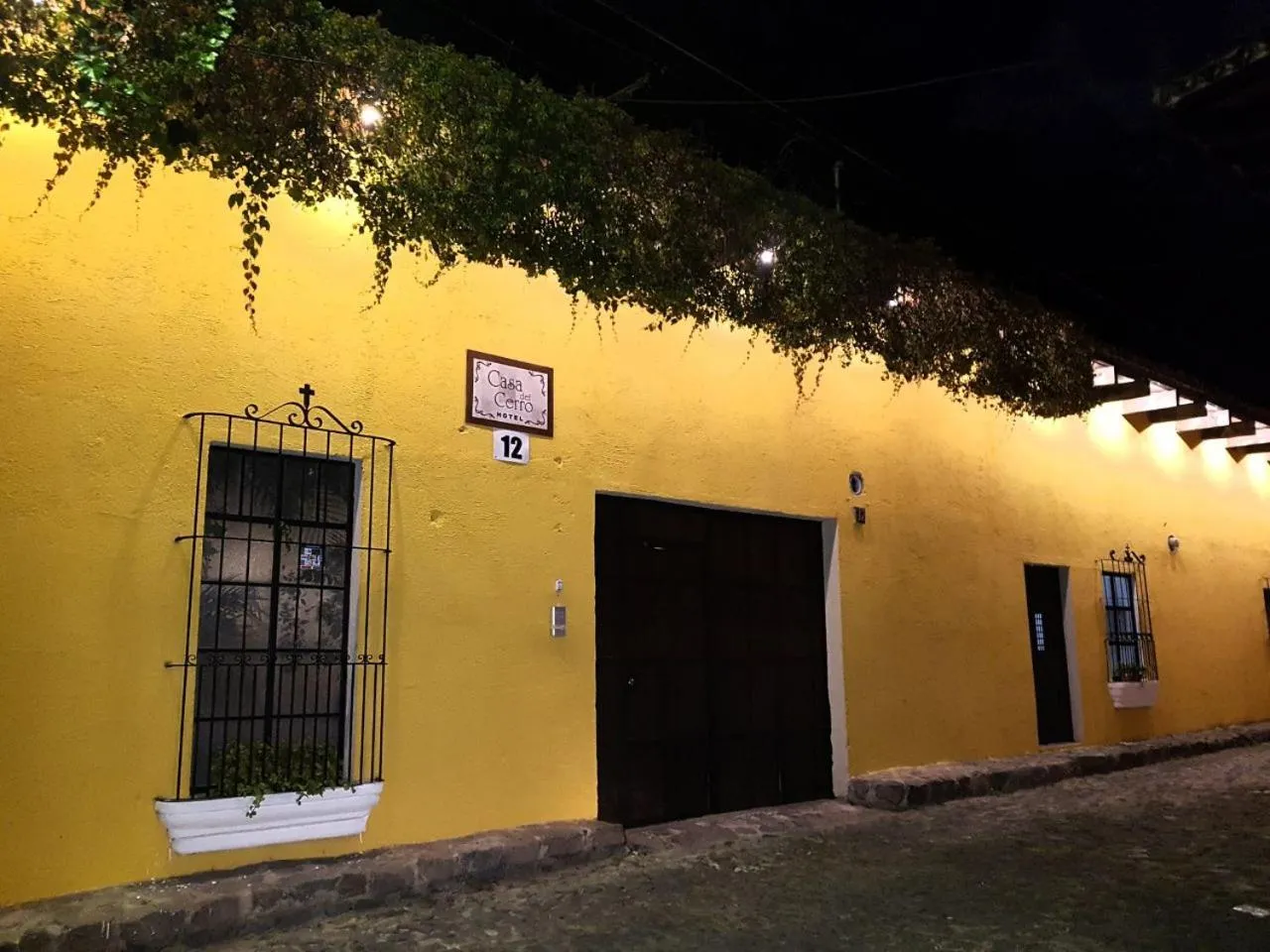Property building in Hotel Casa del Cerro