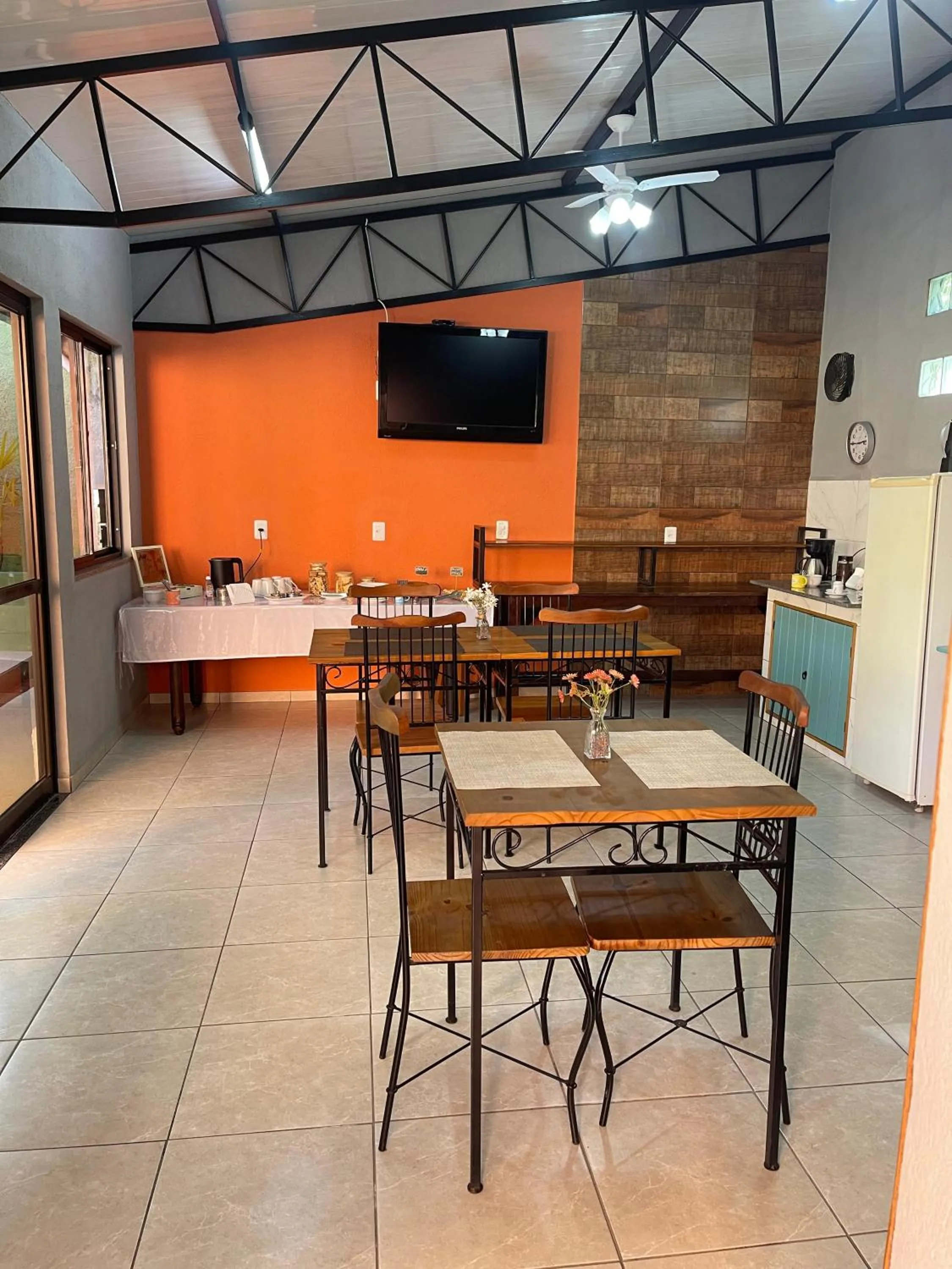 Dining area in Pousada Villa Terracotta
