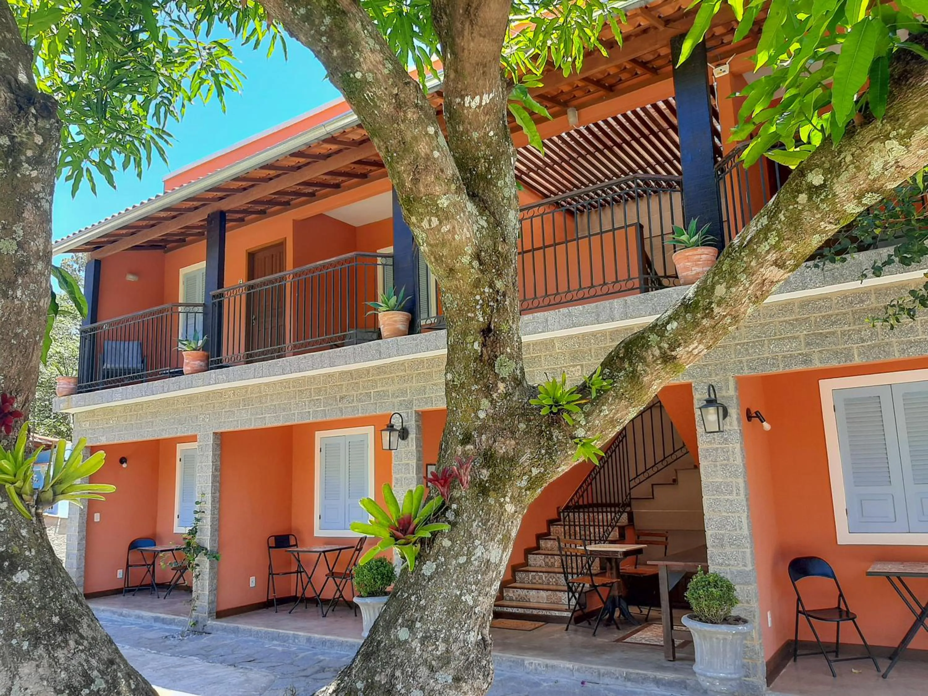 Property building in Pousada Villa Terracotta