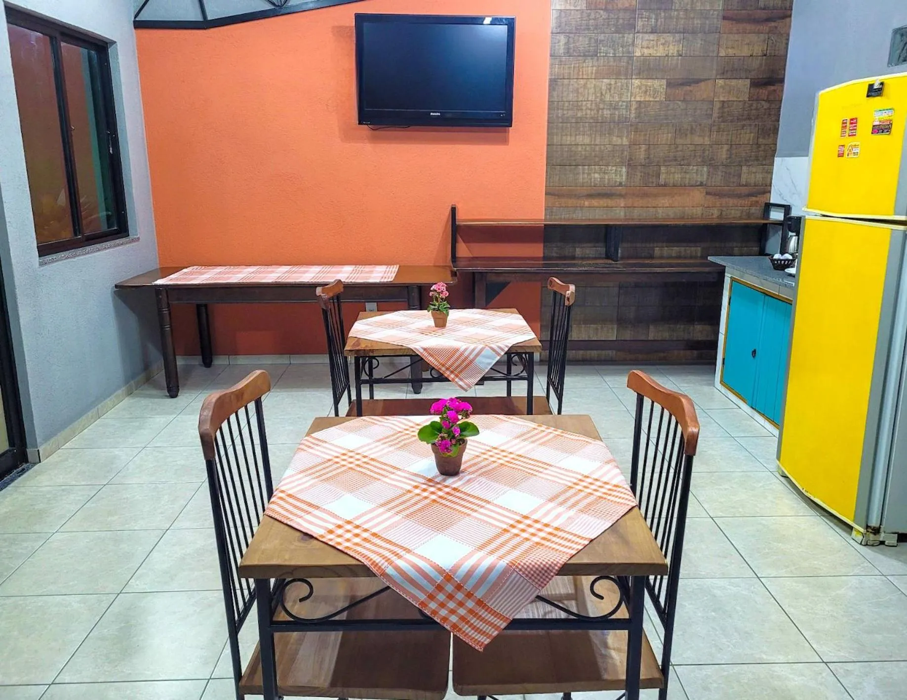 Dining area in Pousada Villa Terracotta