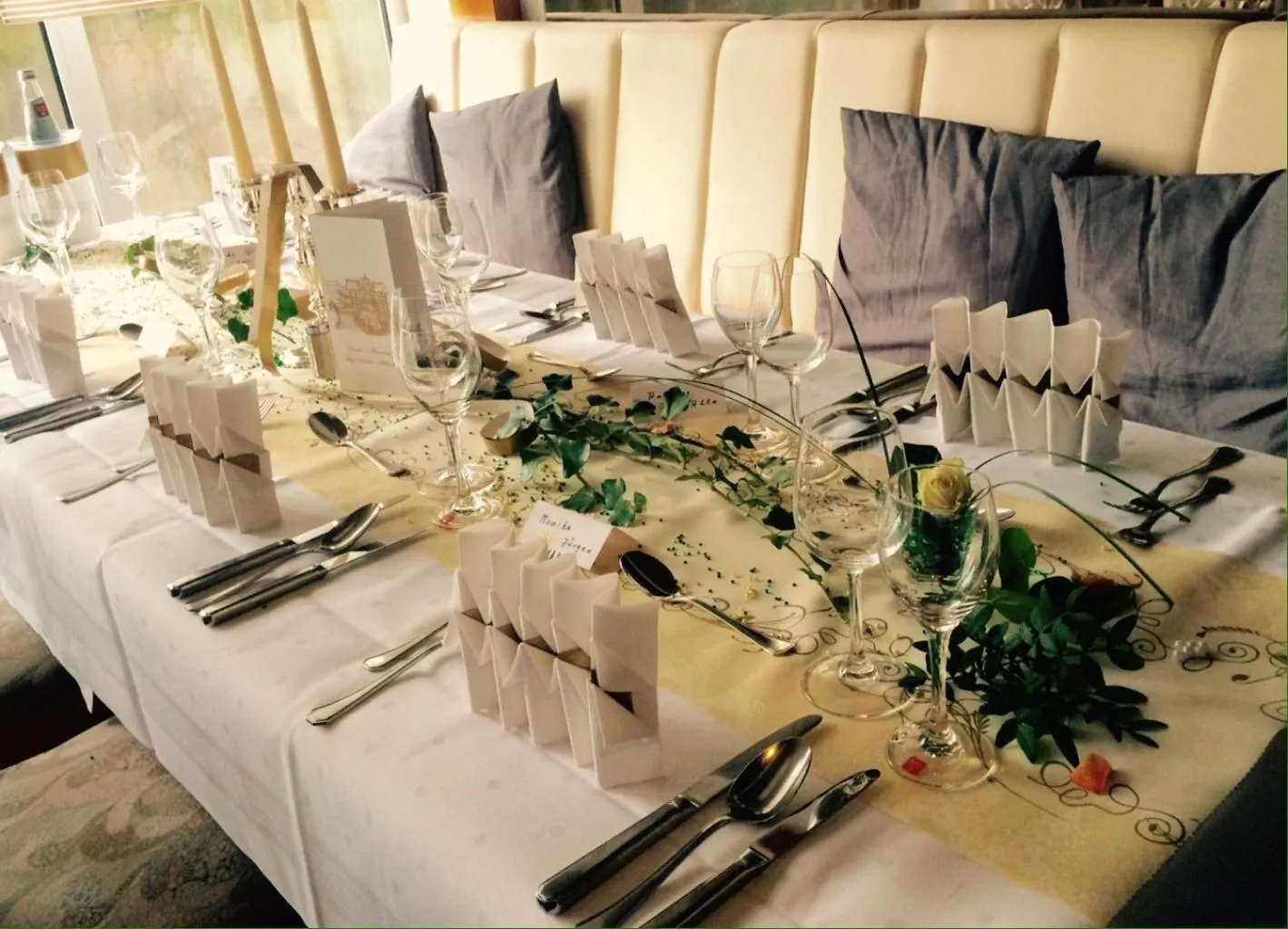 Restaurant/places to eat in Hotel Martina