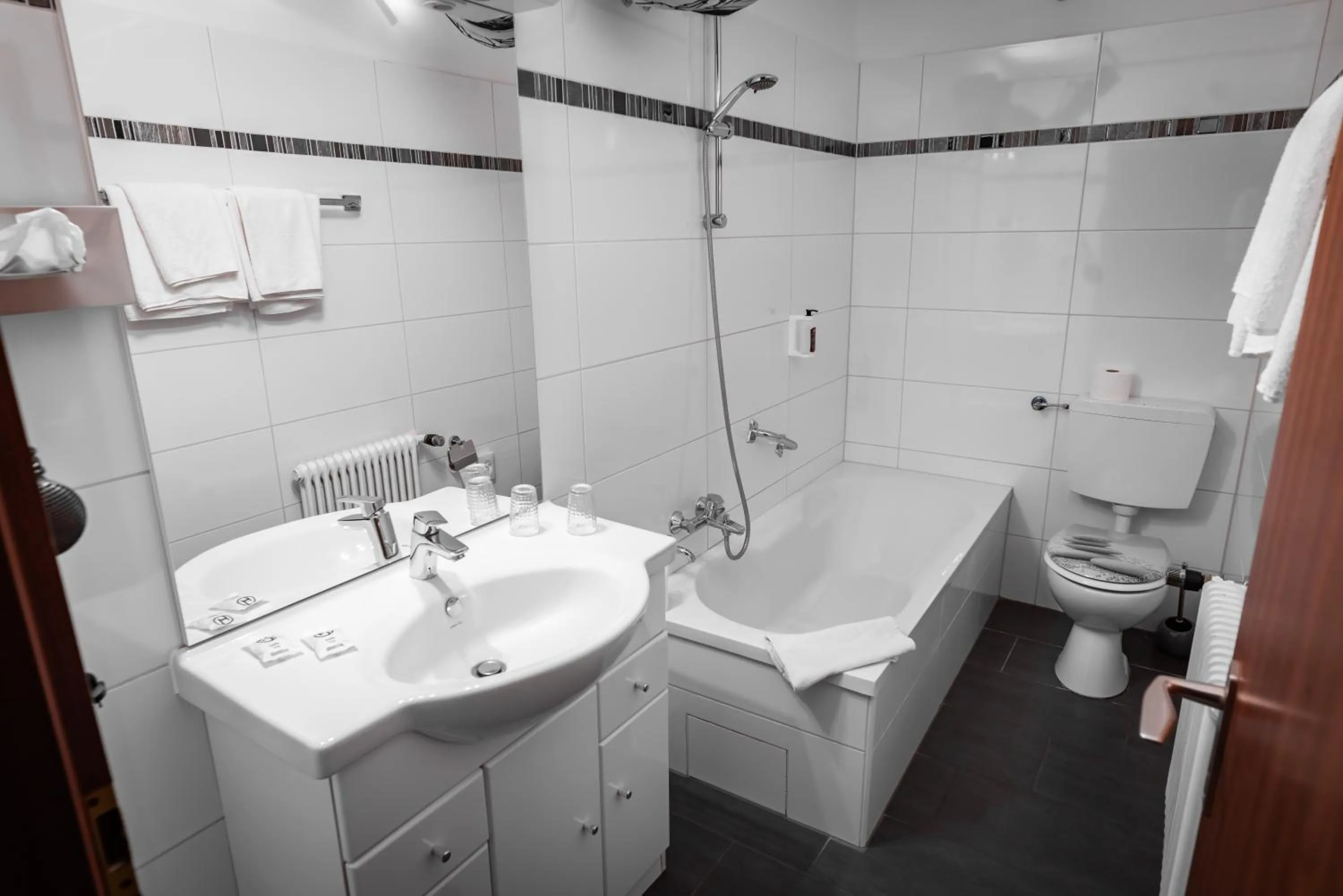 Bathroom in Hotel Martina