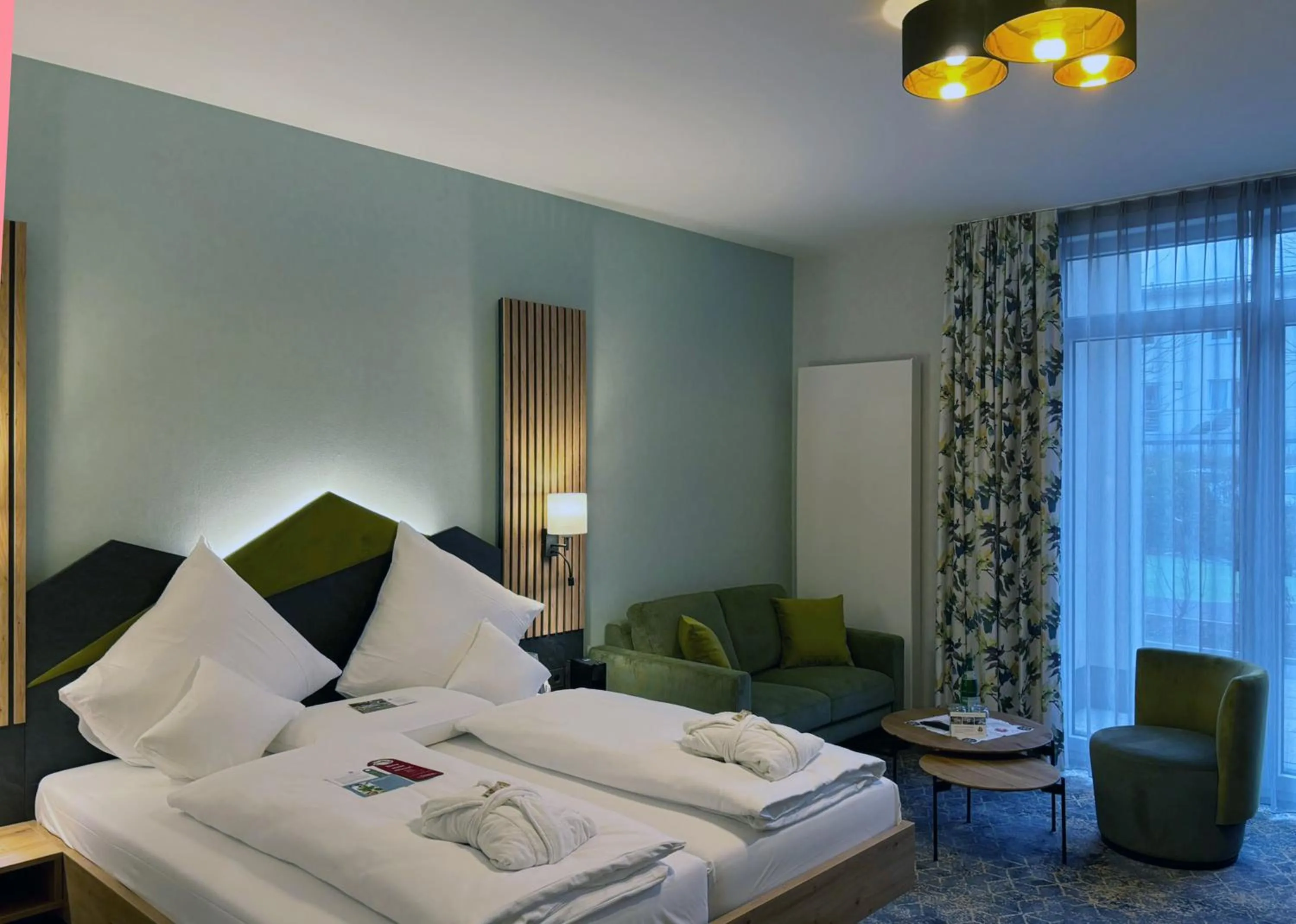 Photo of the whole room, Bed in Göbel's Hotel AquaVita