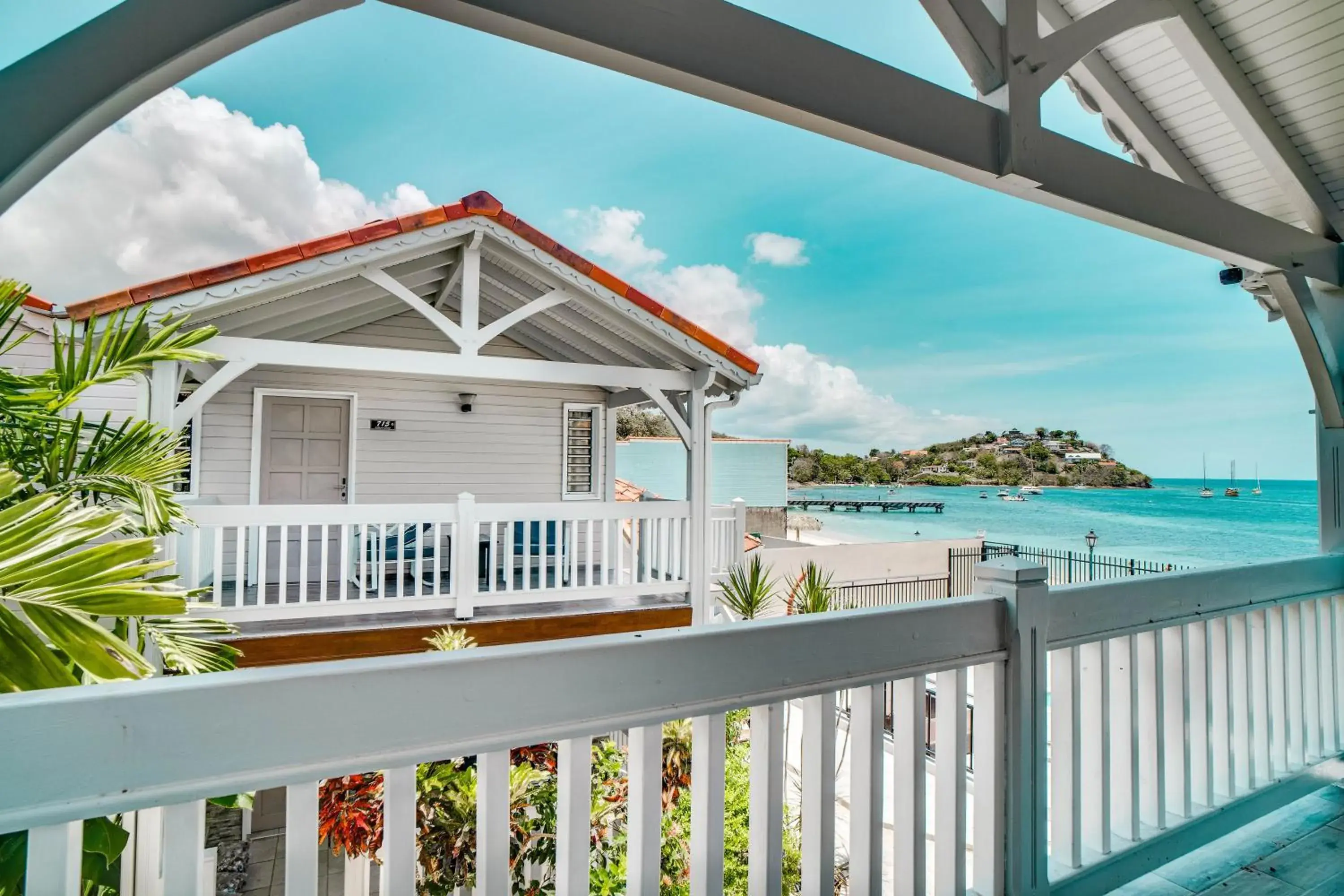 Mini Suite vue mer partielle "18 ans et plus" Simple - single occupancy - Lit double in Hotel Bambou Mini Suite vue mer partielle "18 ans et plus" Simple - single occupancy - Lit double in Hotel Bambou