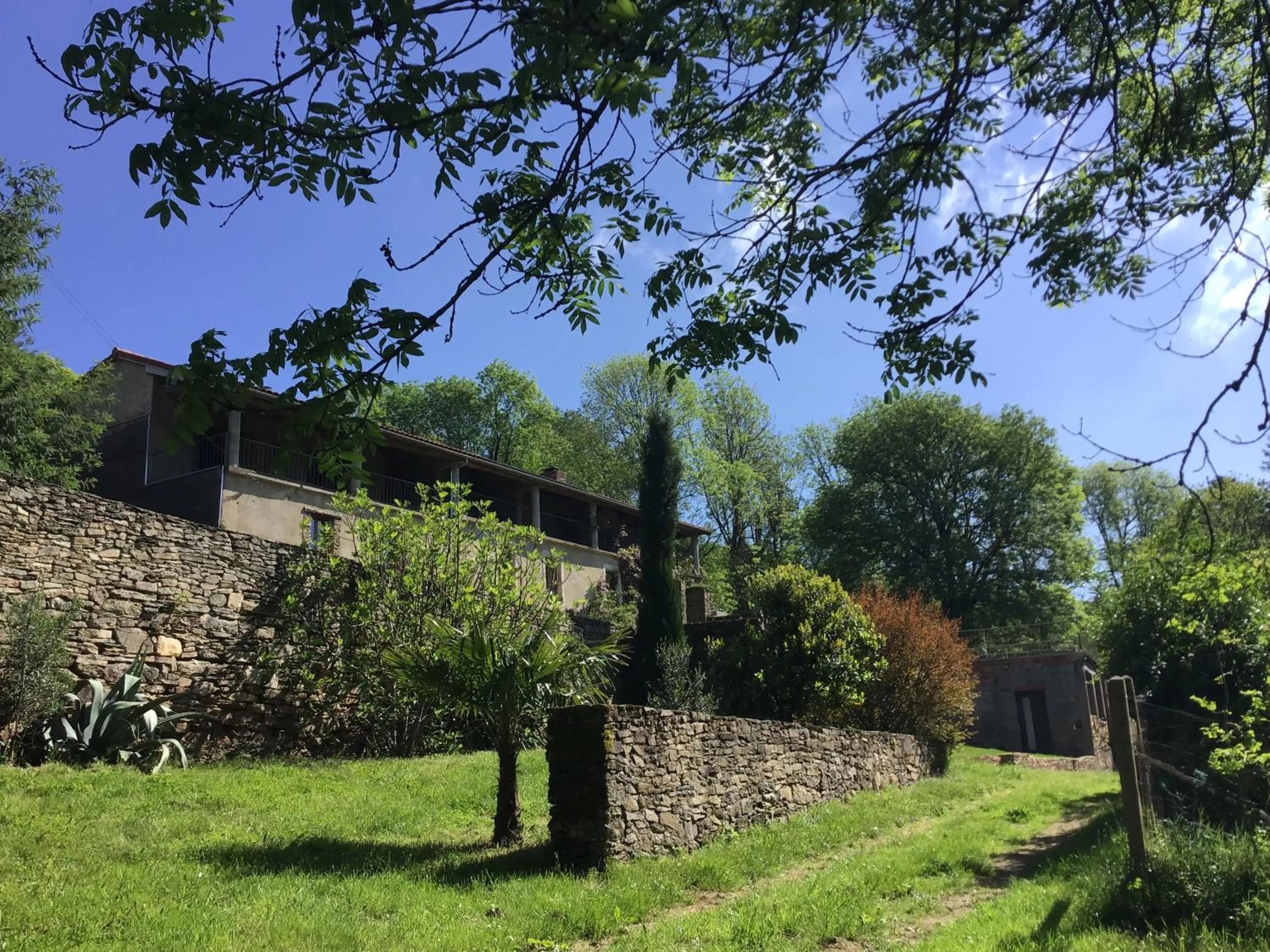 Property building in La Bouriotte Chambre d'hôtes Bouton D'Or