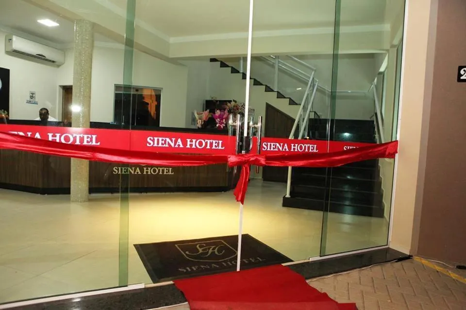 Facade/entrance in Siena Hotel