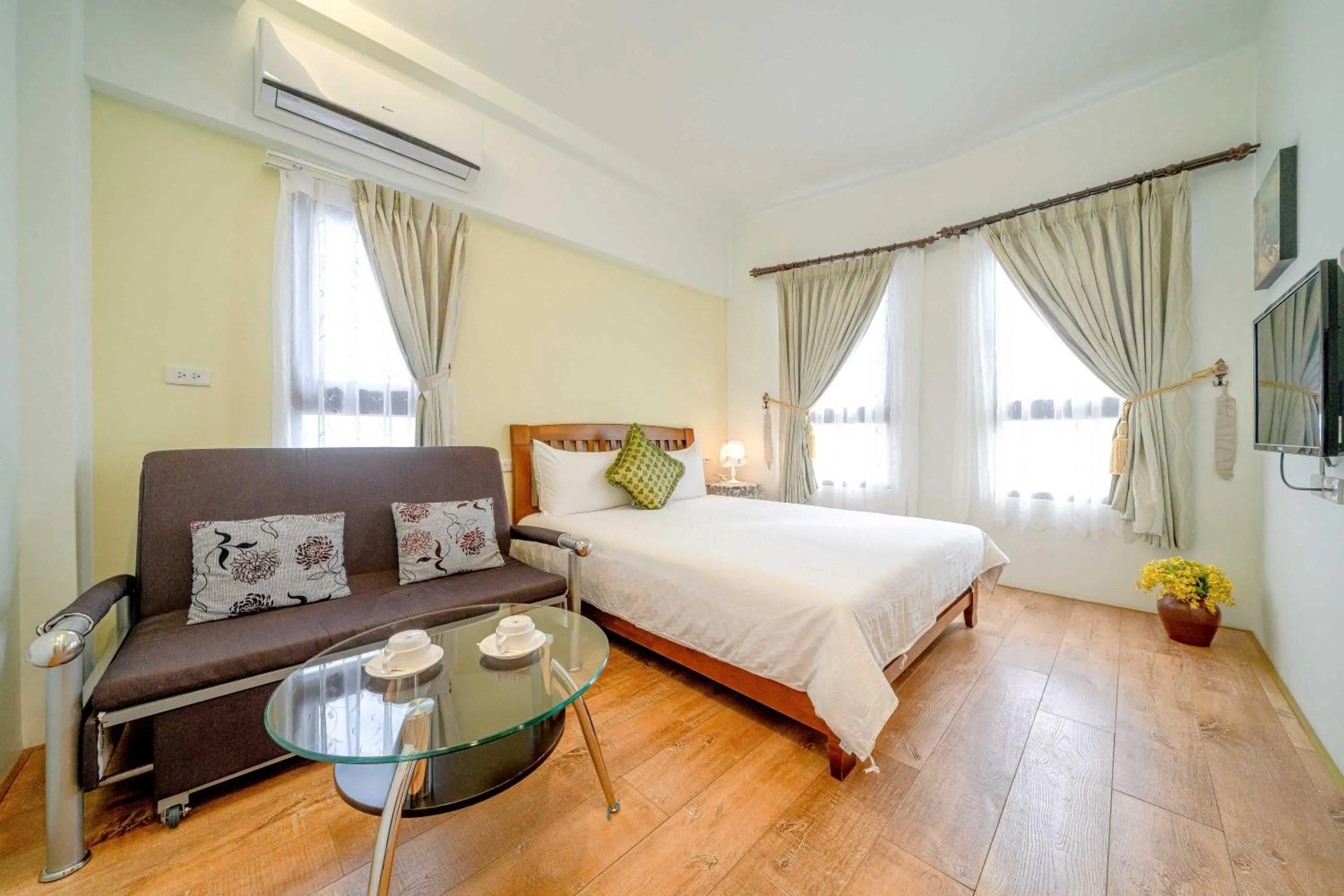 Bed in Aurora Castle