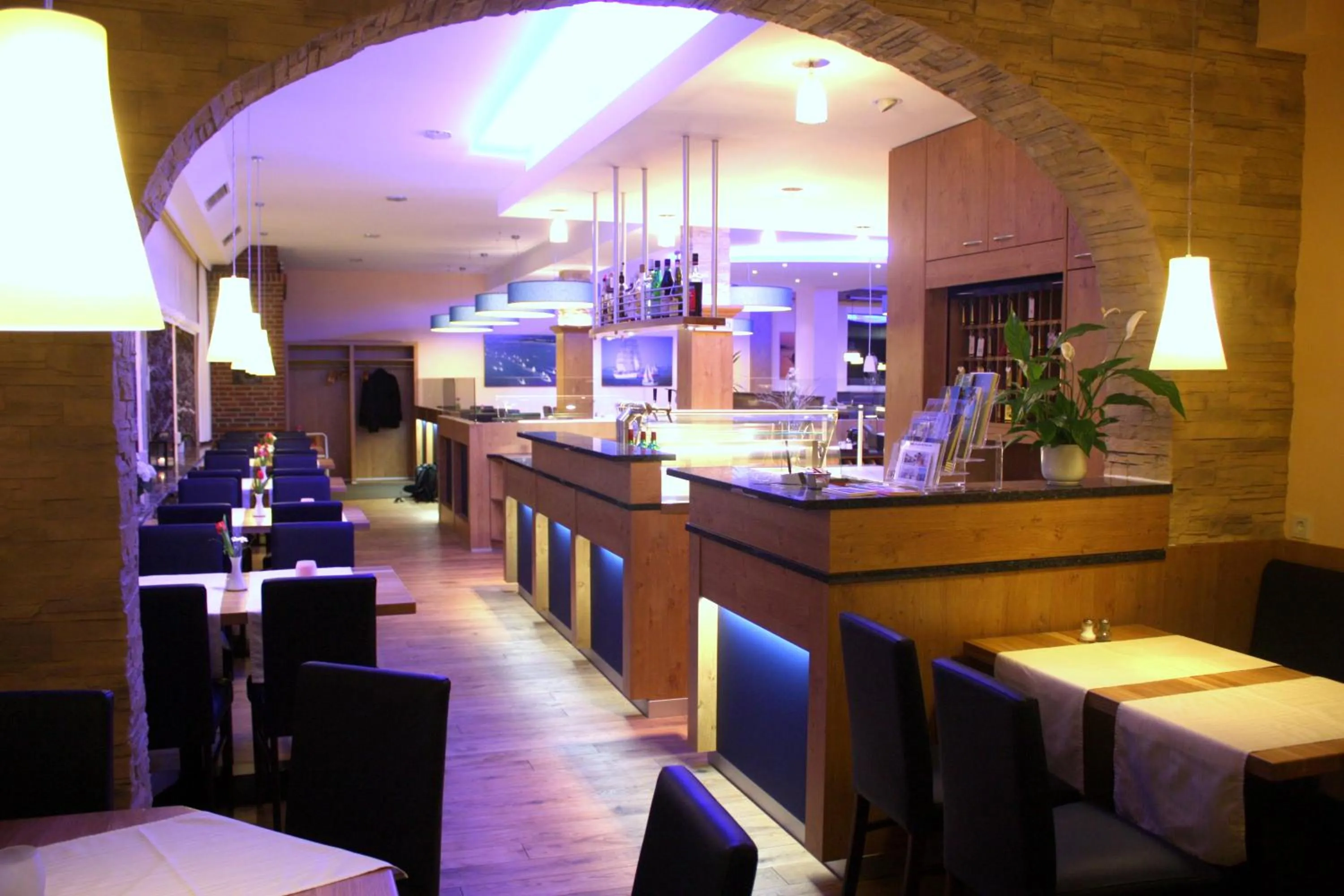 Restaurant/places to eat in Hotel Seeterrassen