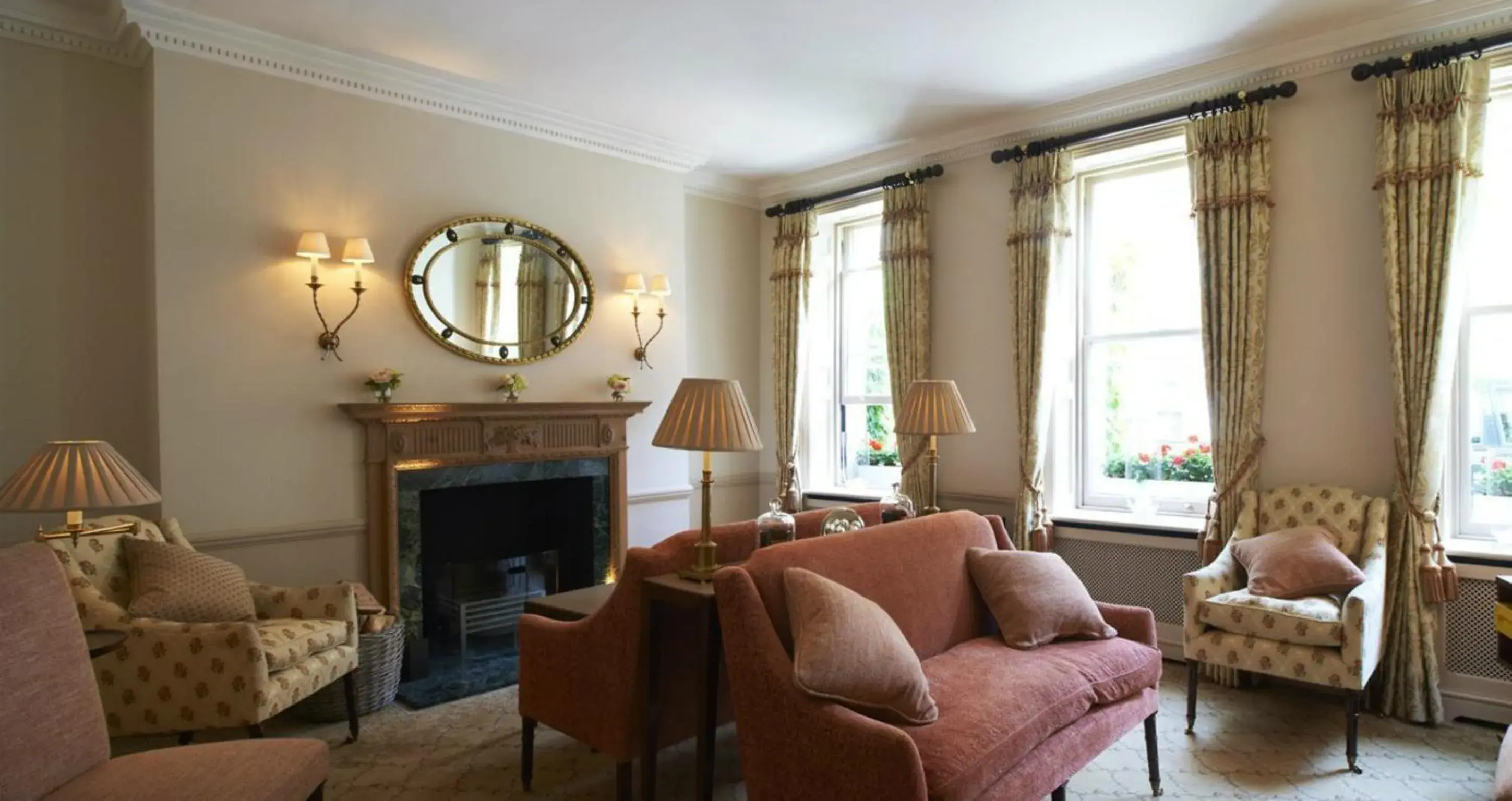 Lounge or bar in Durrants Hotel Lounge or bar in Durrants Hotel