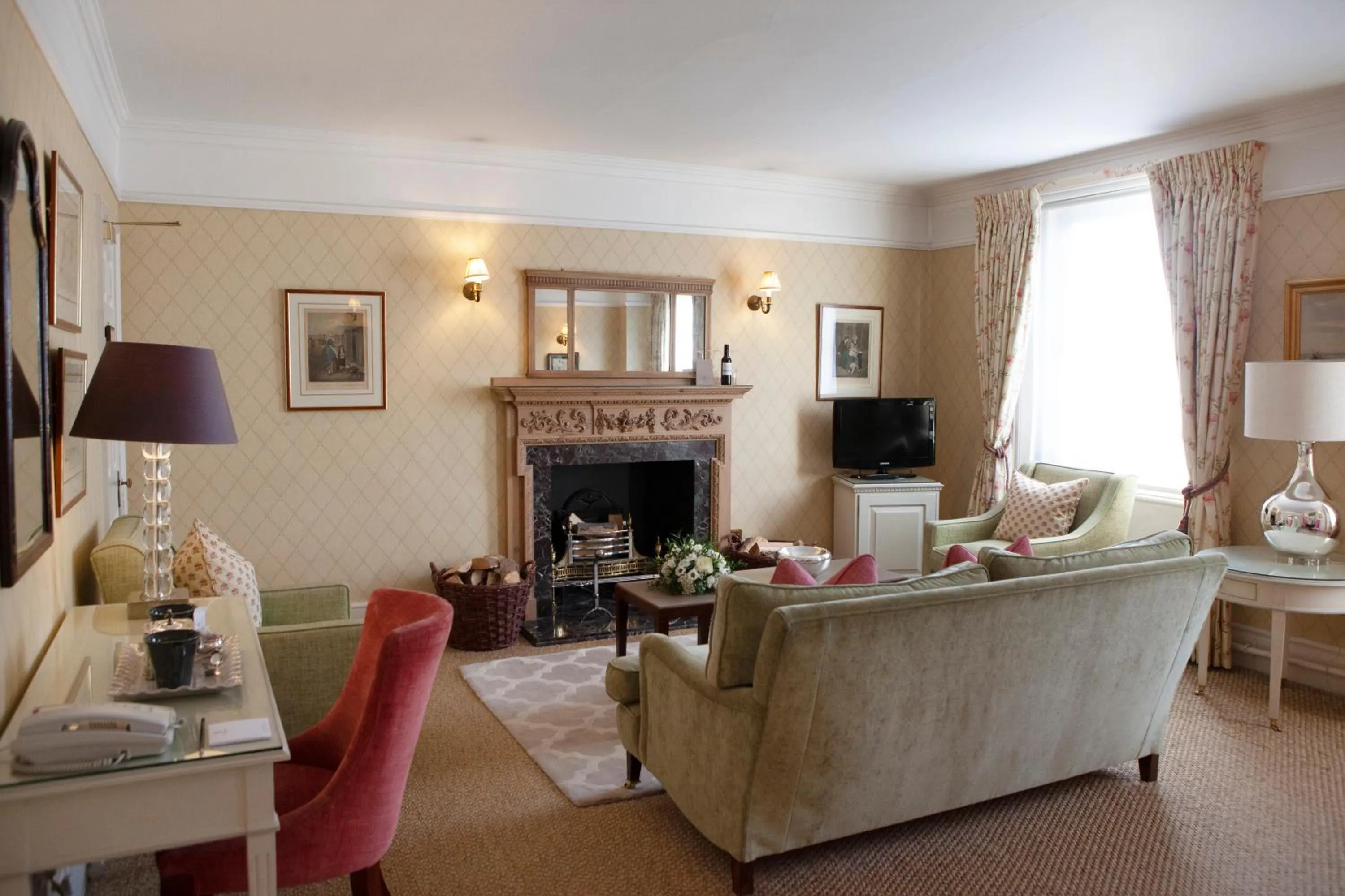 Living room in Durrants Hotel