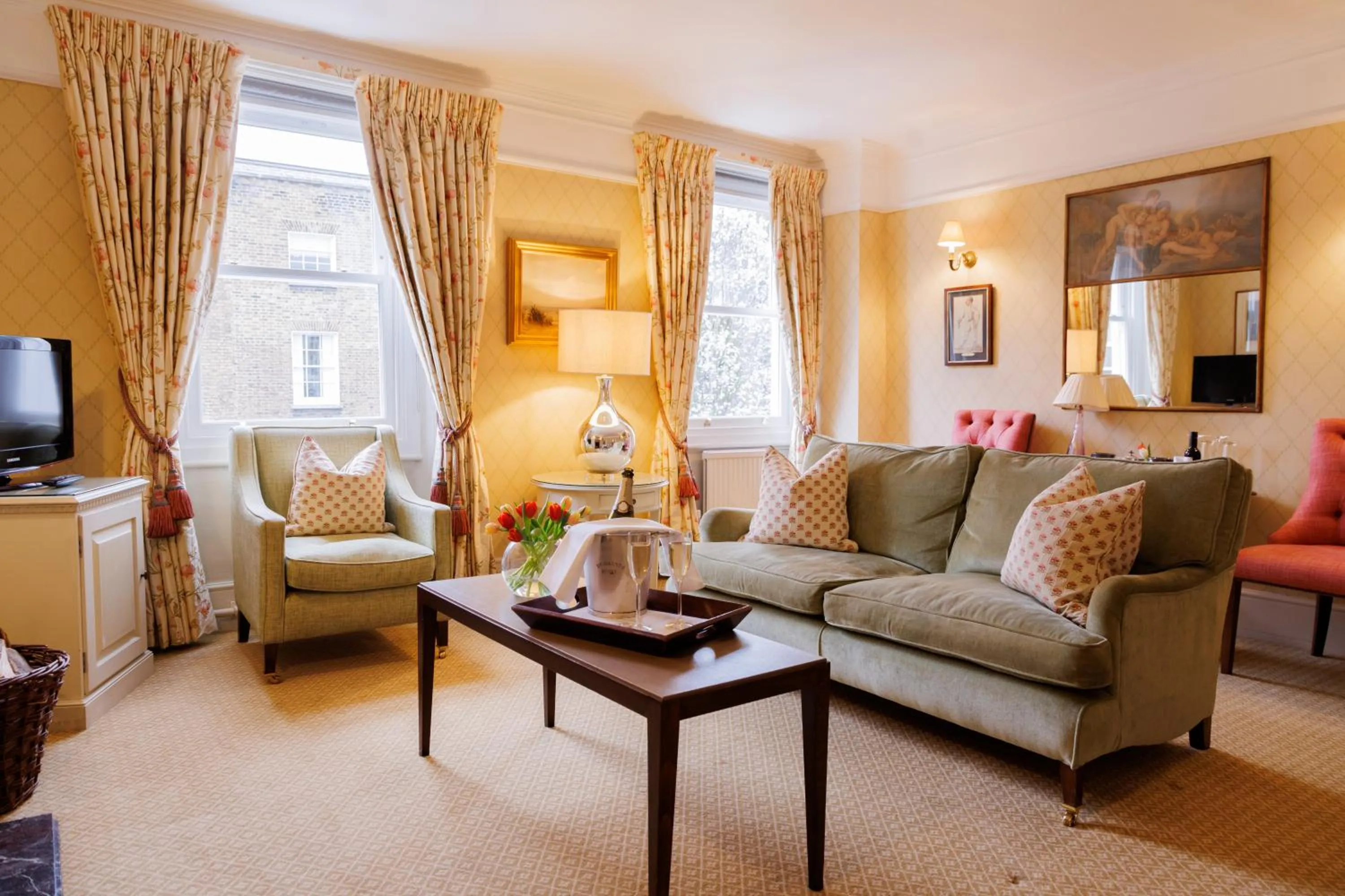 Living room in Durrants Hotel