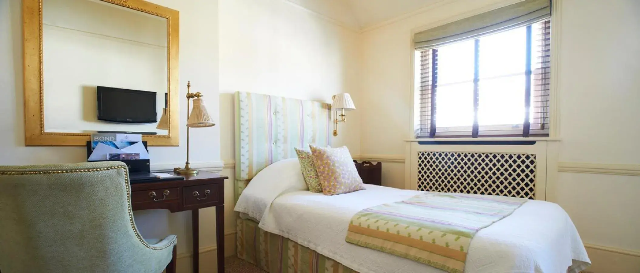 Bedroom, Bed in Durrants Hotel Bedroom, Bed in Durrants Hotel