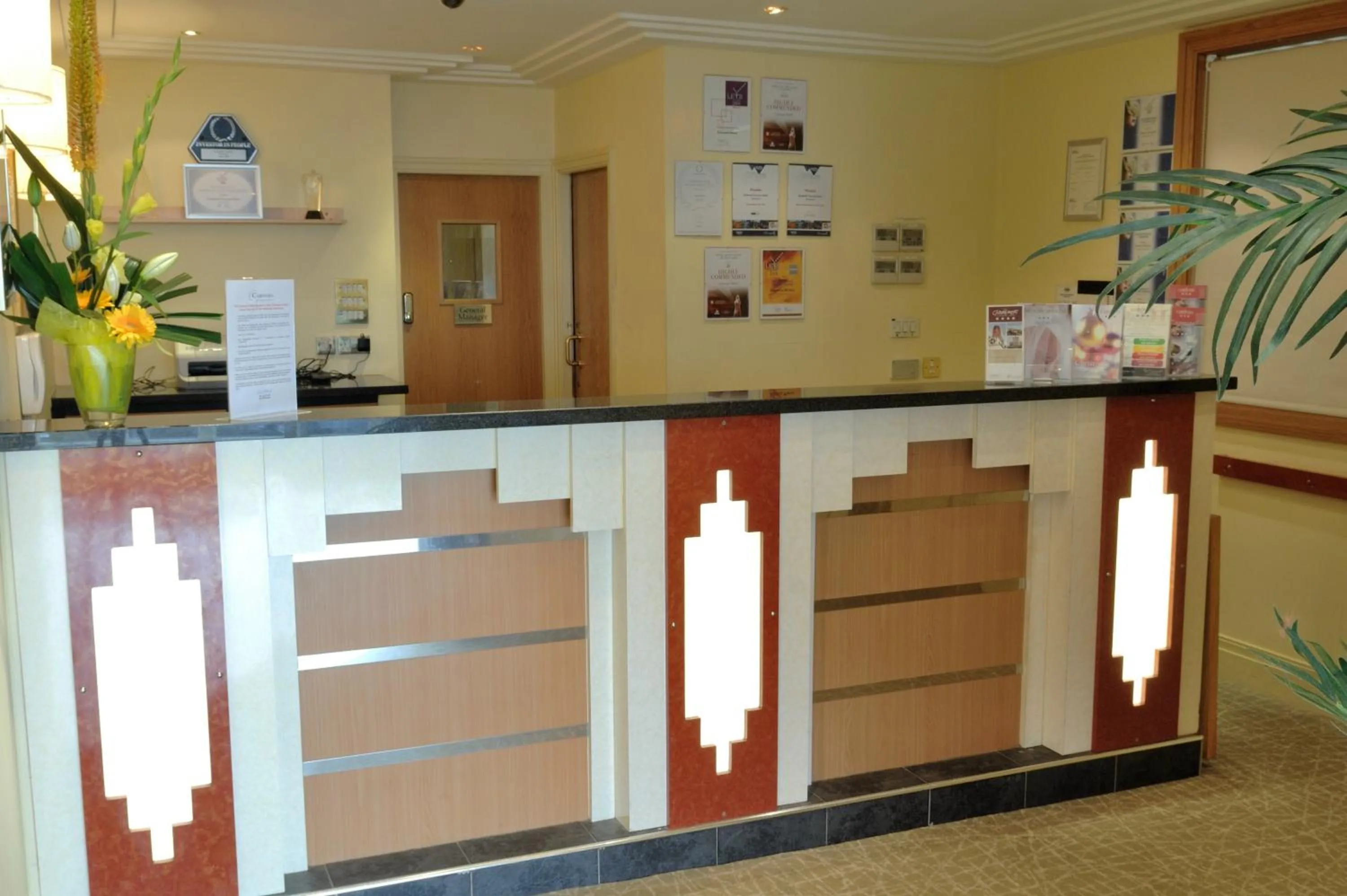 Lobby or reception in Carousel Hotel