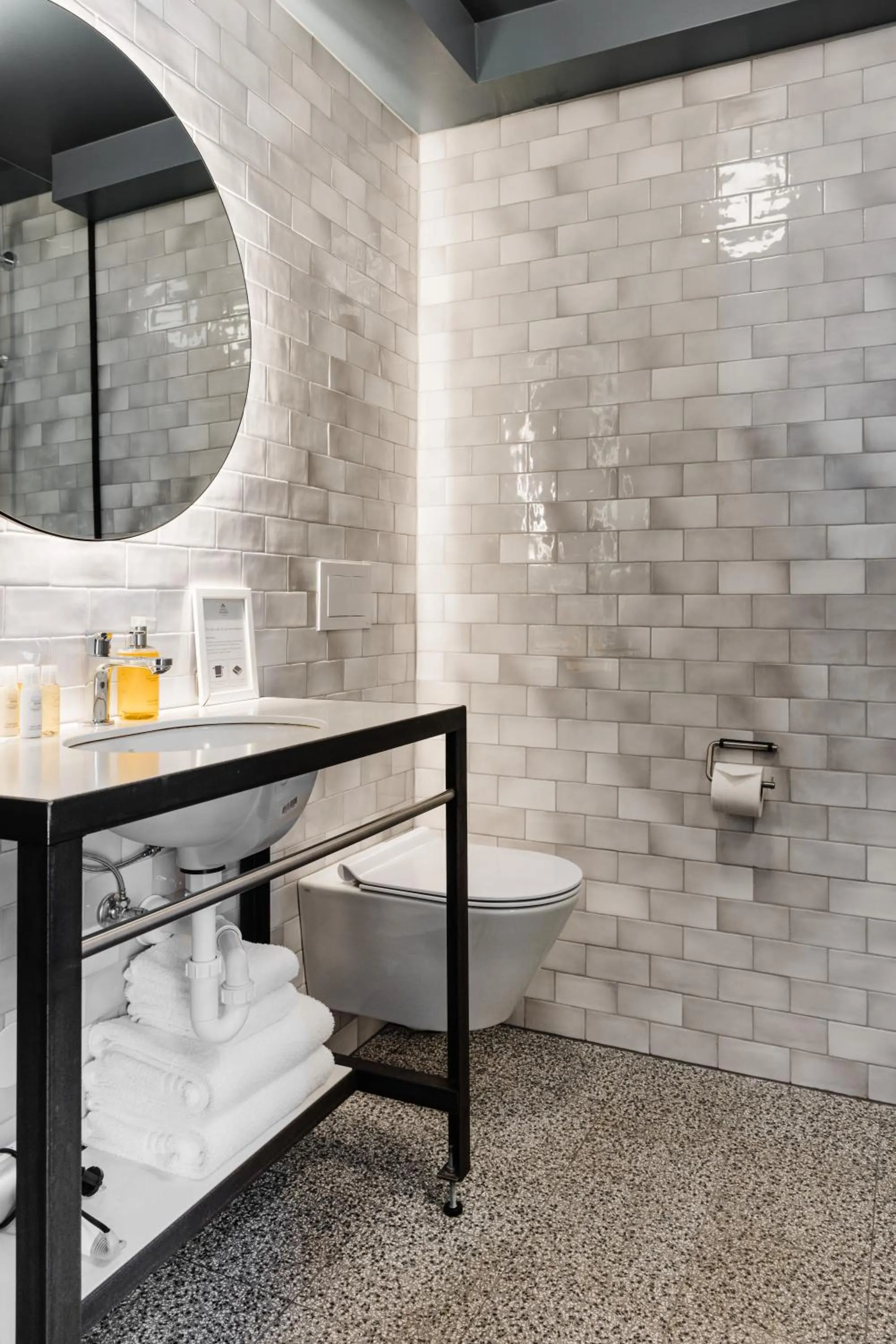 Bathroom in Hotel Ódinsvé