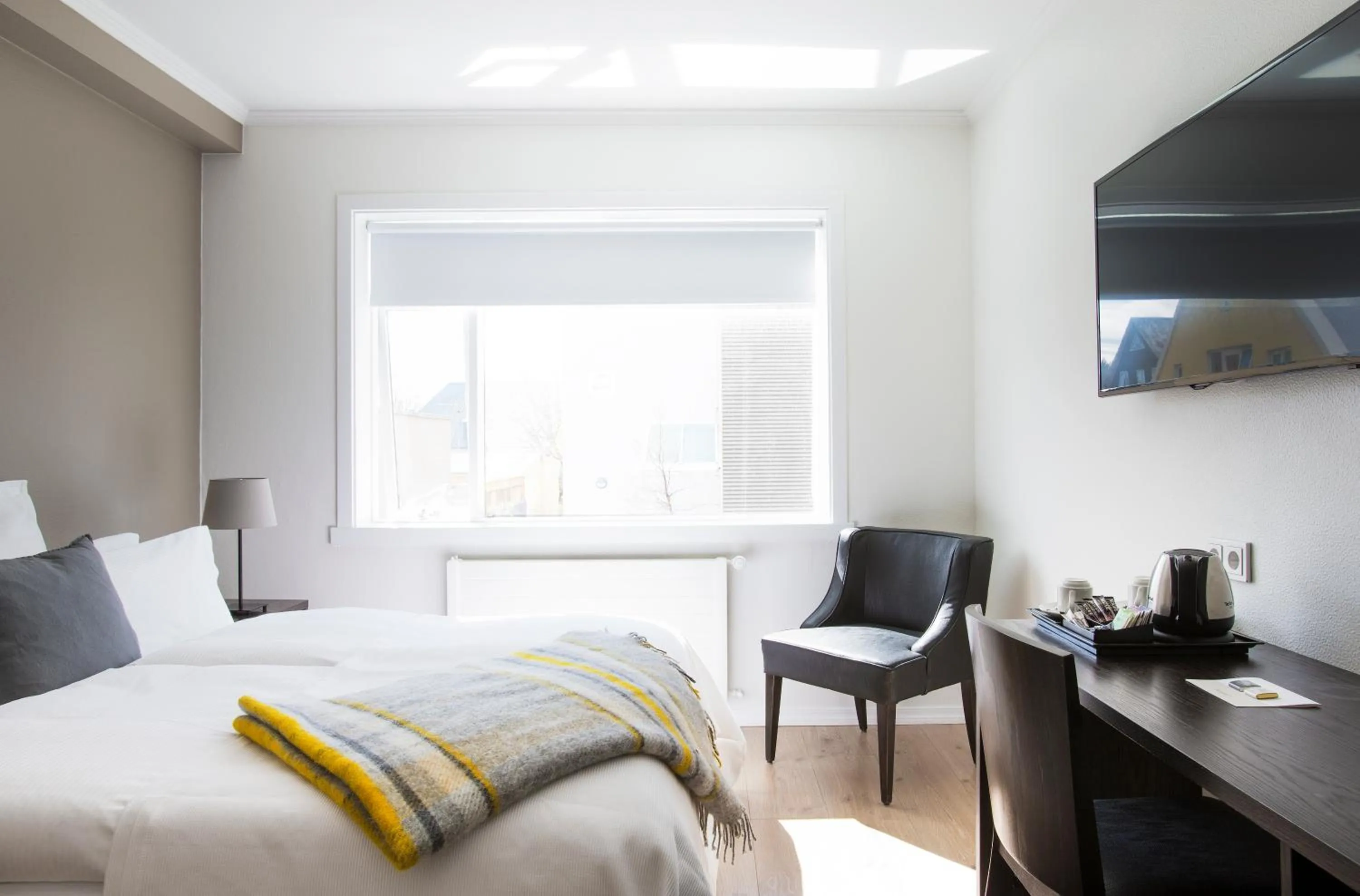 Photo of the whole room, Bed in Hotel Ódinsvé