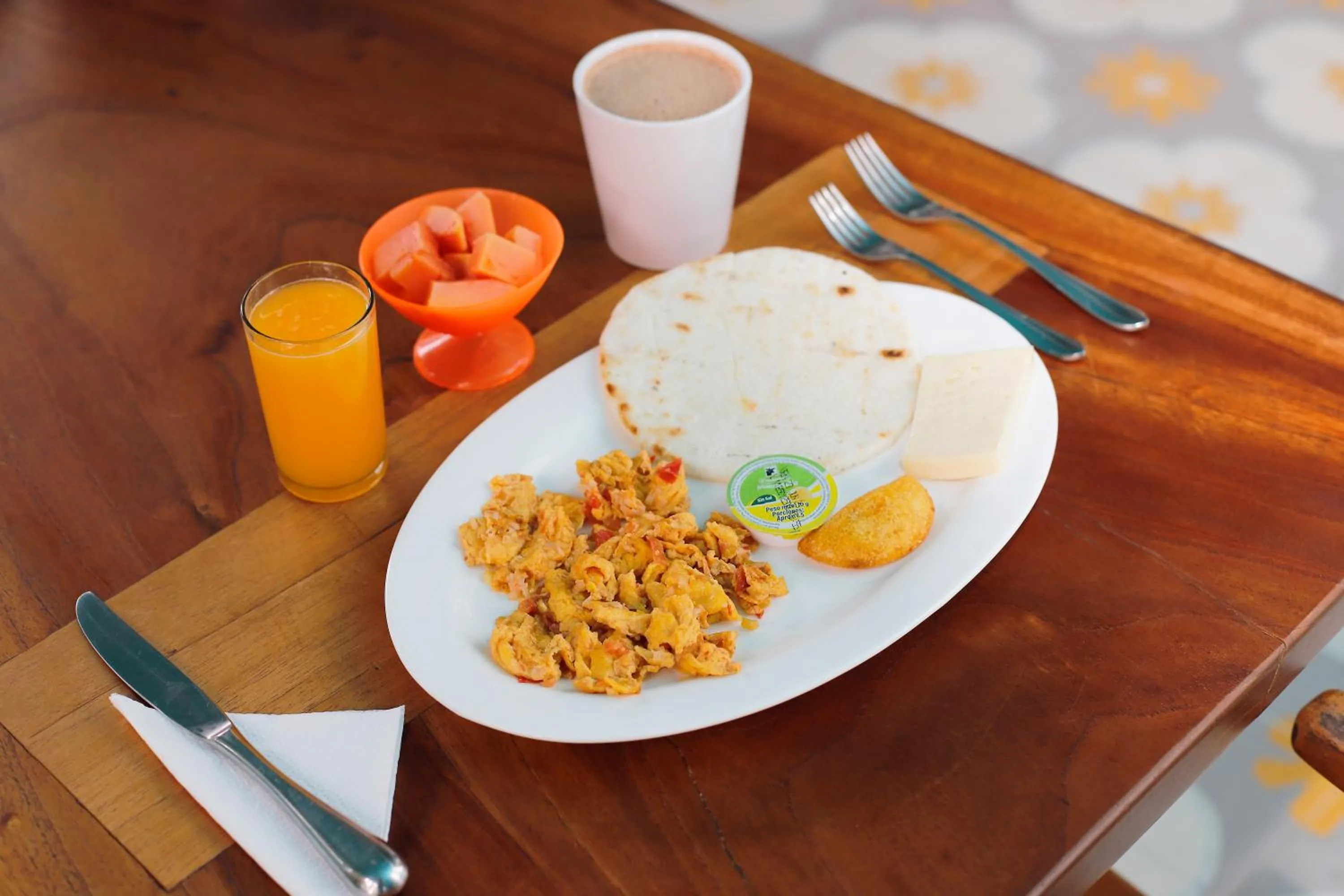 Food and drinks in Casa de las Dos Palmas