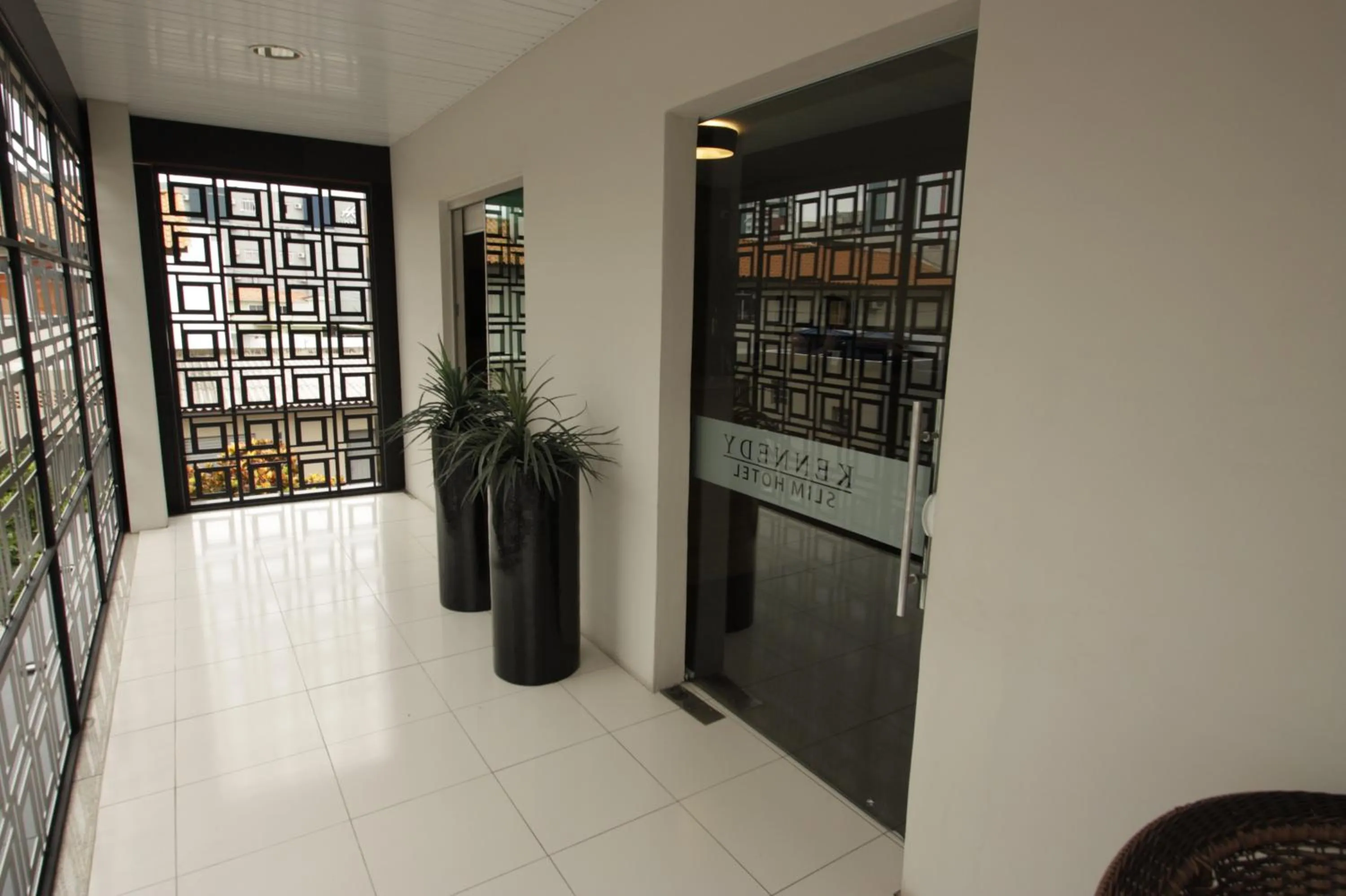 Balcony/Terrace in Kennedy Slim Hotel