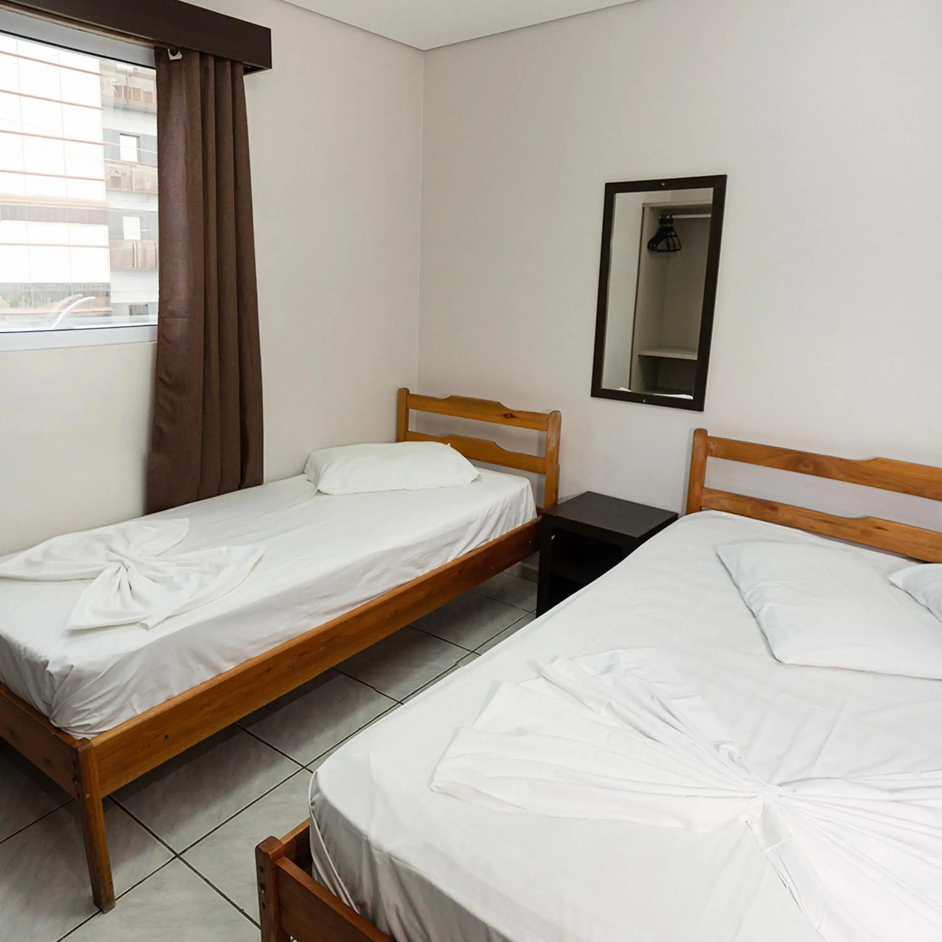 Deluxe Double Room with Shower - single occupancy in OK Inn Hotel Deluxe Double Room with Shower - single occupancy in OK Inn Hotel