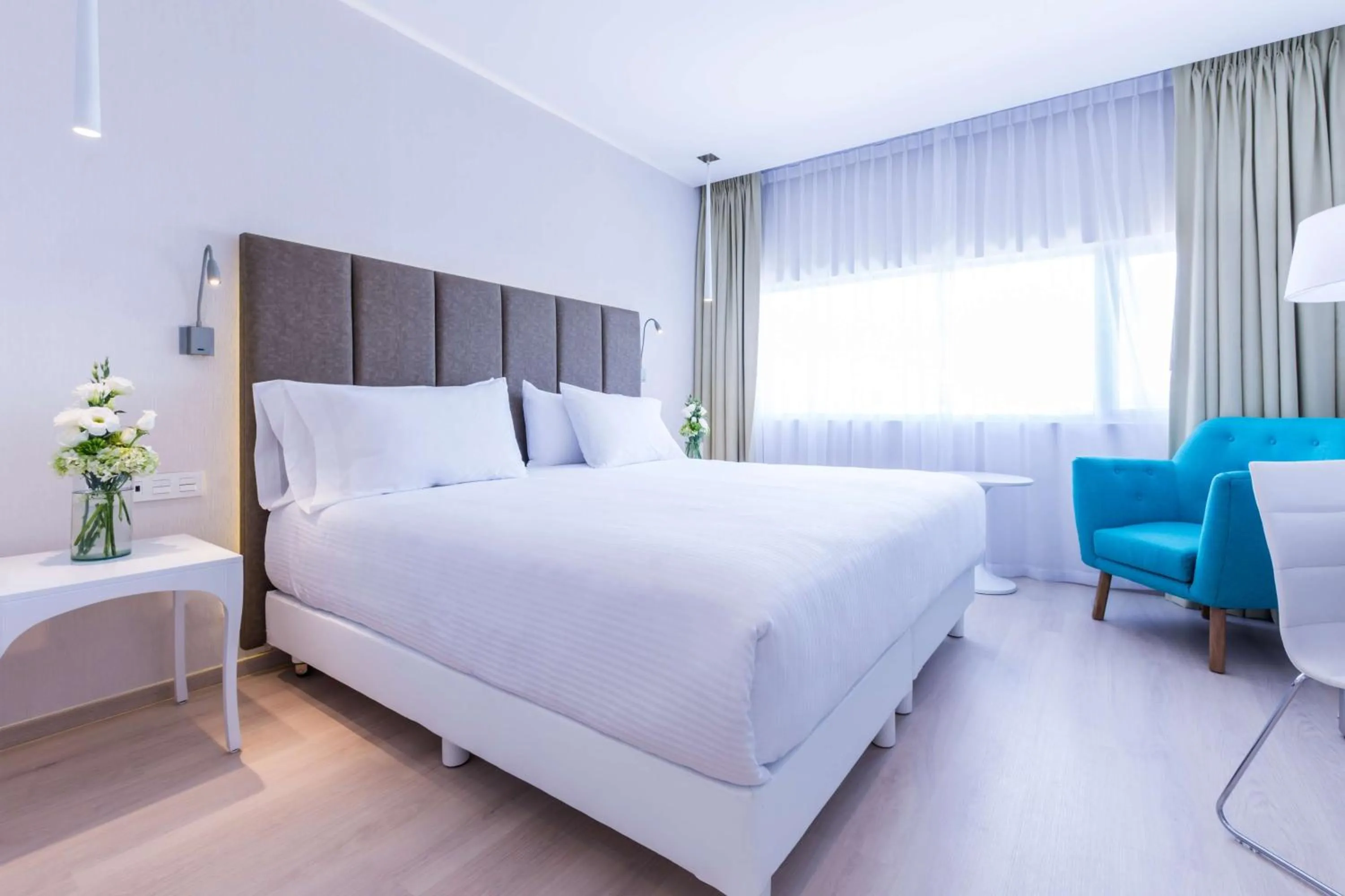 Bedroom, Bed in NH Puebla FINSA