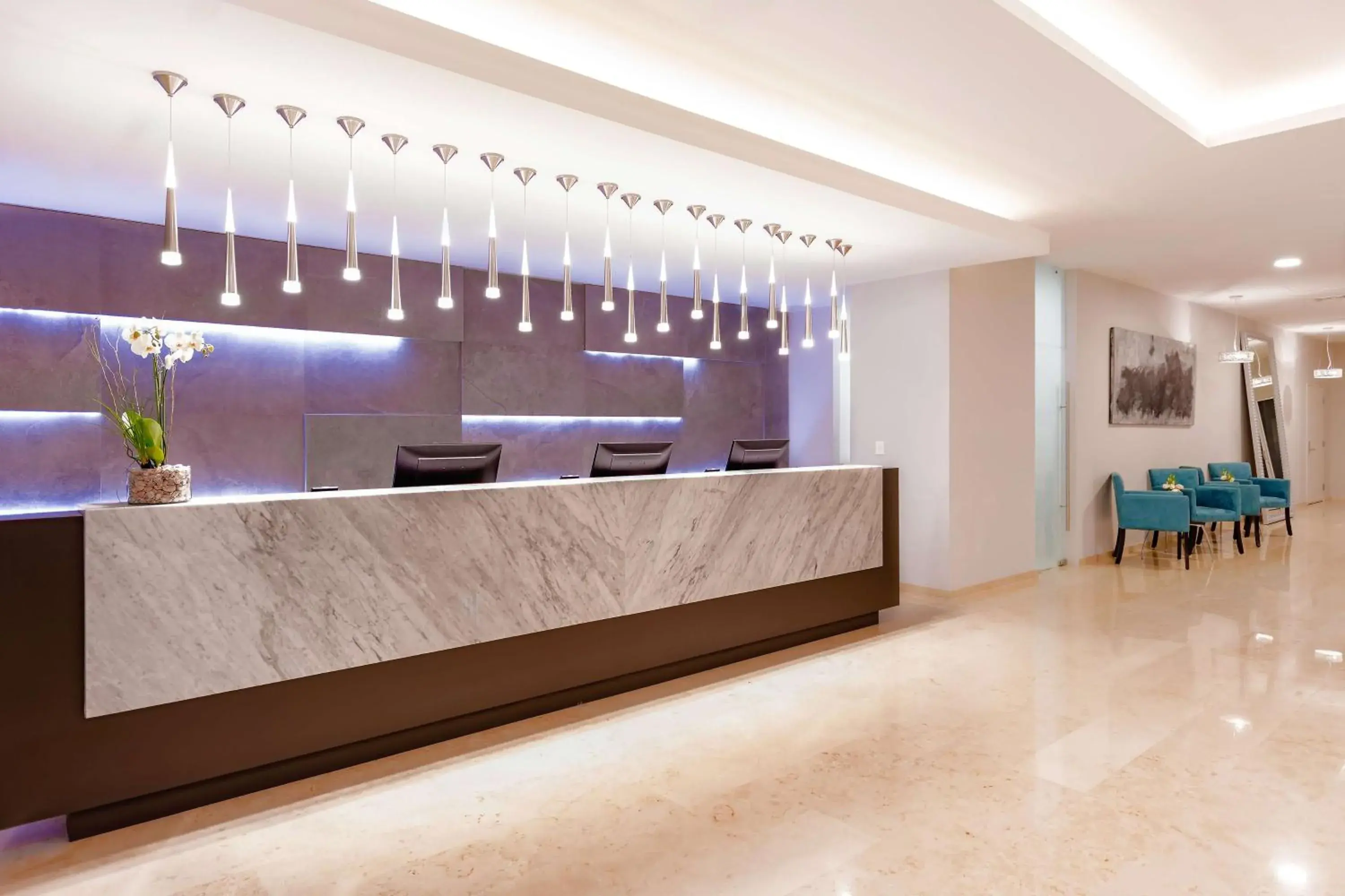 Lobby or reception in NH Puebla FINSA Lobby or reception in NH Puebla FINSA