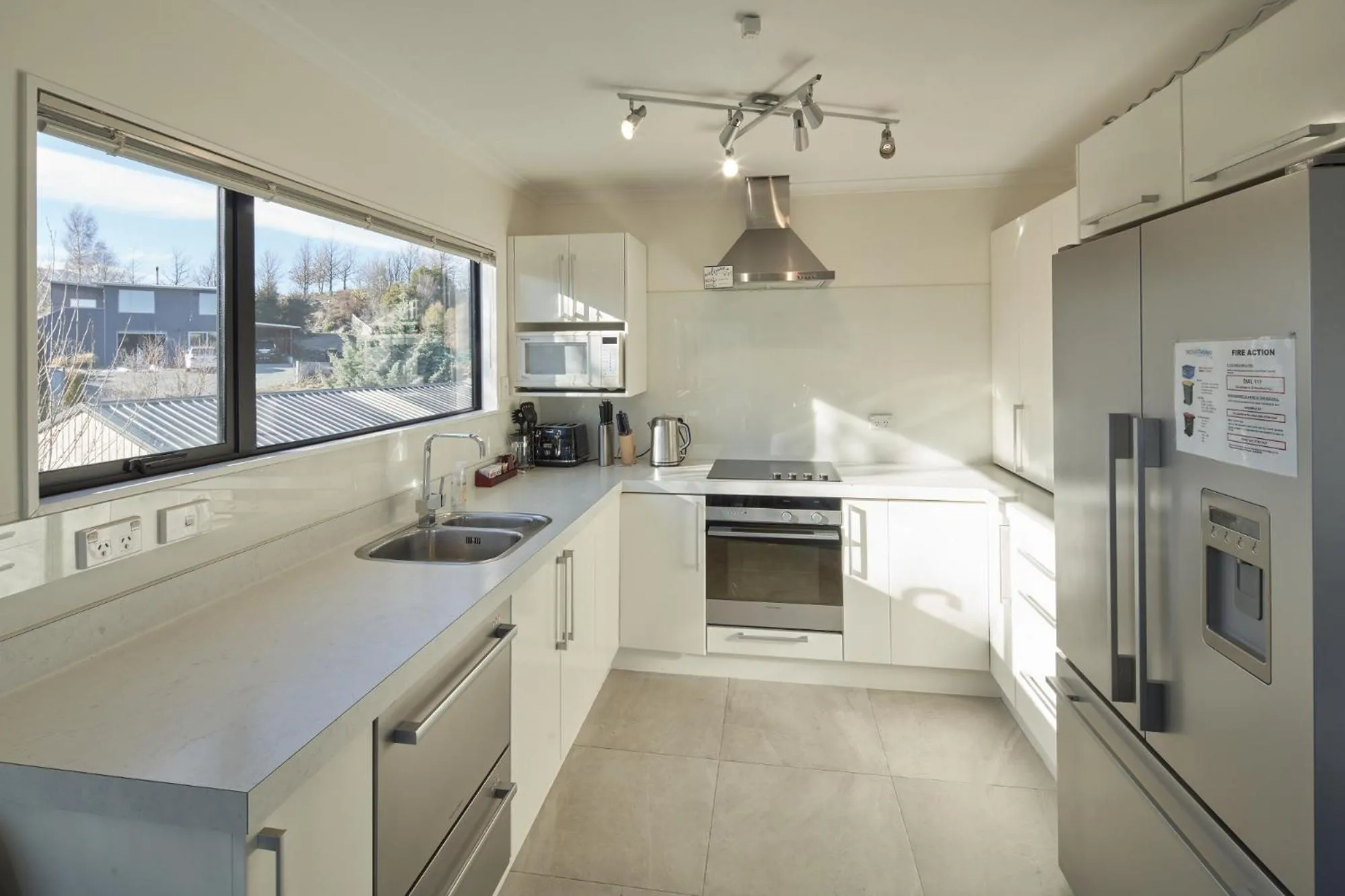 Kitchen or kitchenette in Serendipity - Lake Tekapo