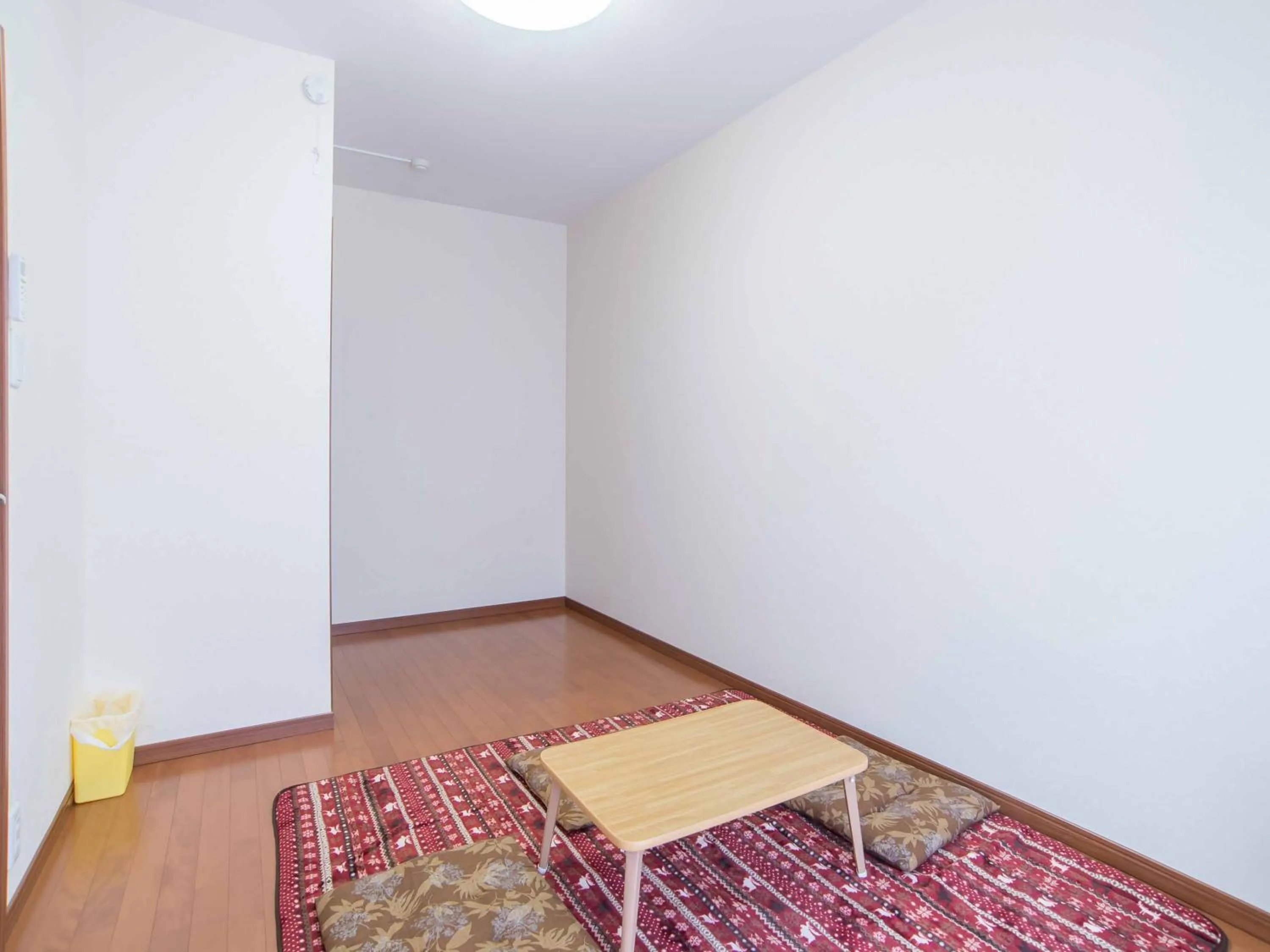 Photo of the whole room, Bed in Kenrokuen Inn