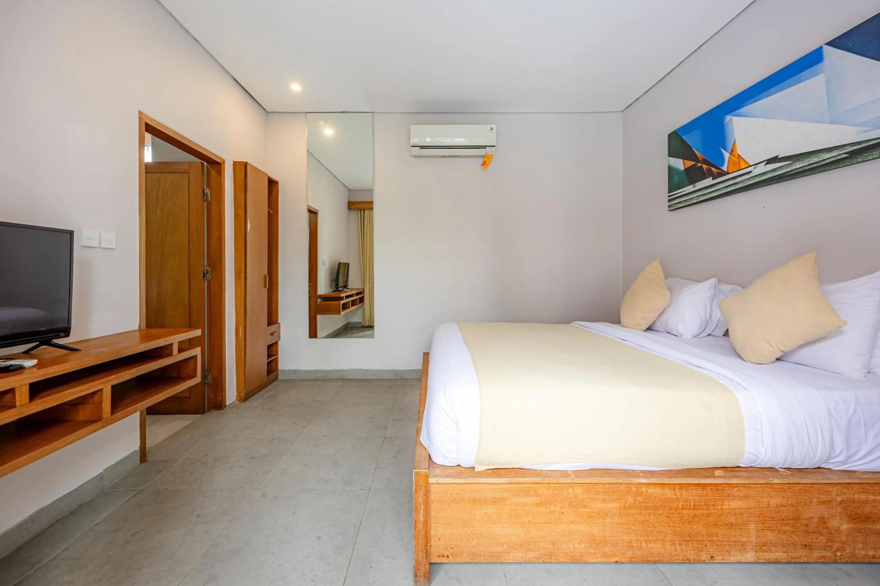 Bed in Apple Villa & Suite Seminyak