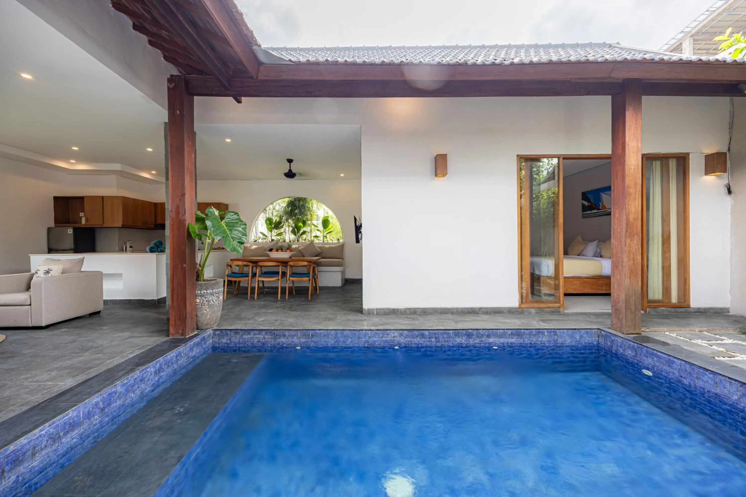 Apple Villa & Suite Seminyak