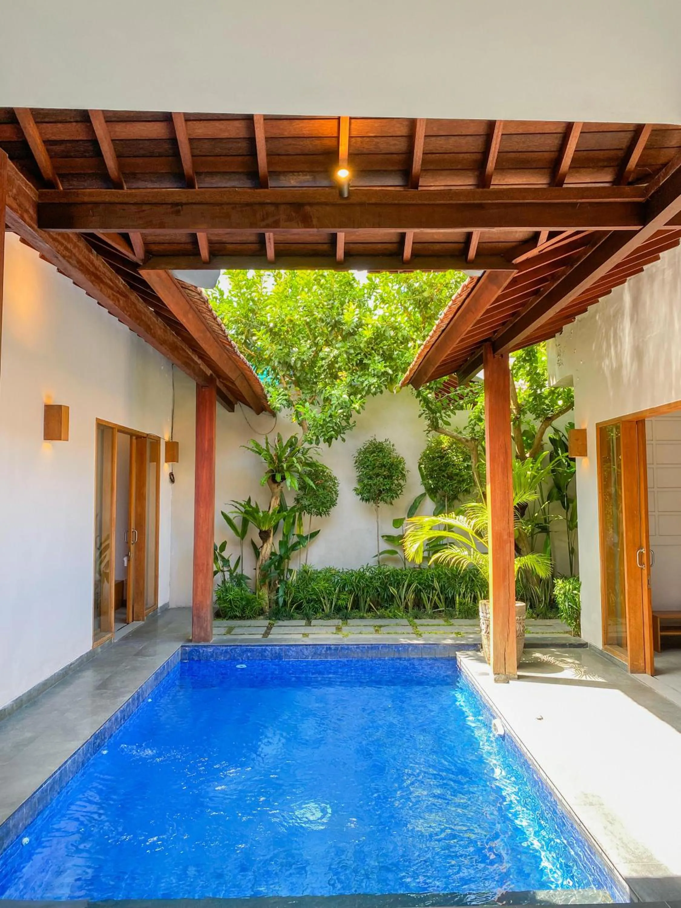 Apple Villa & Suite Seminyak