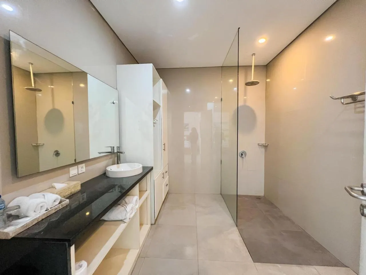 Apple Villa & Suite Seminyak