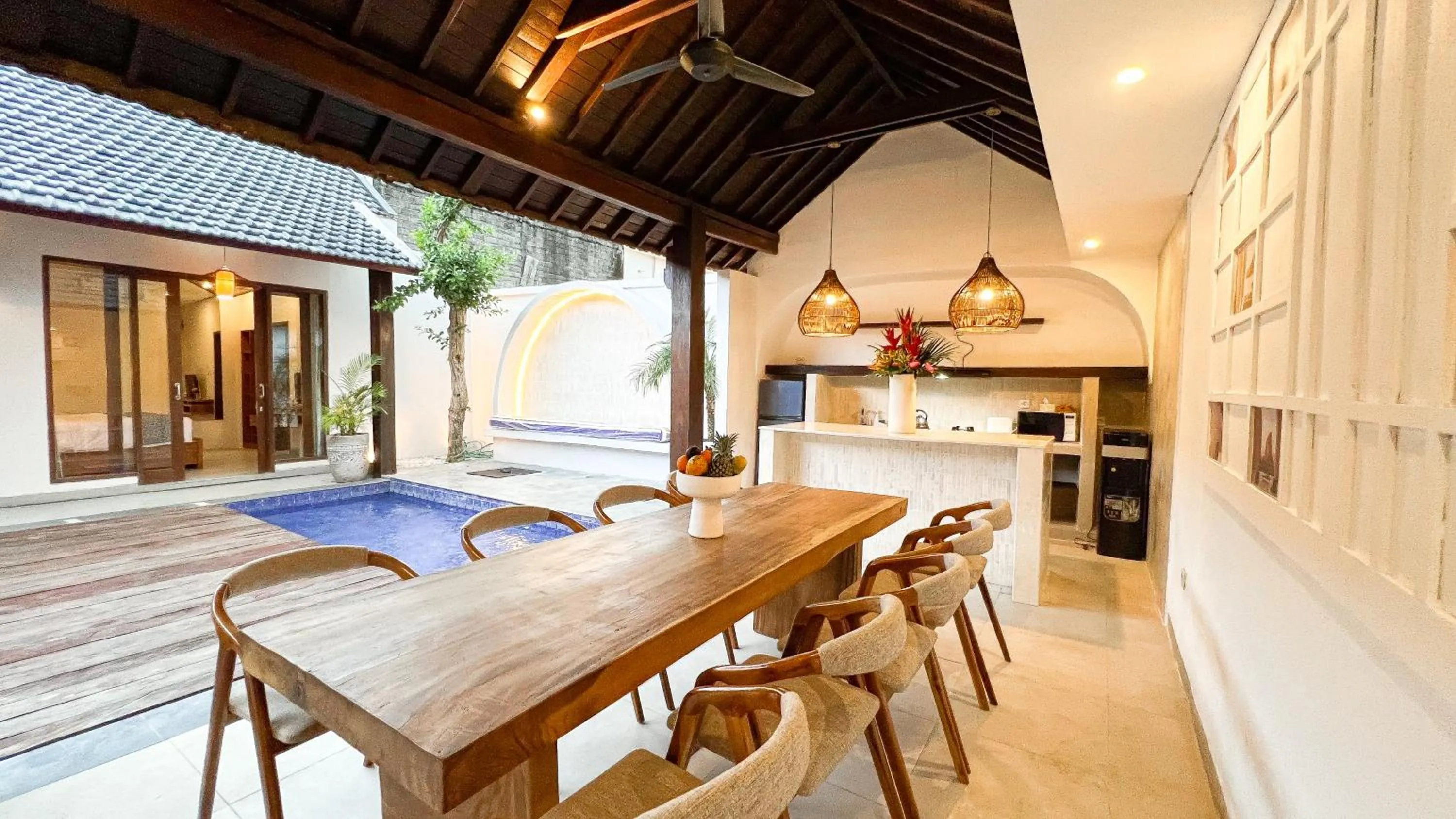 Apple Villa & Suite Seminyak