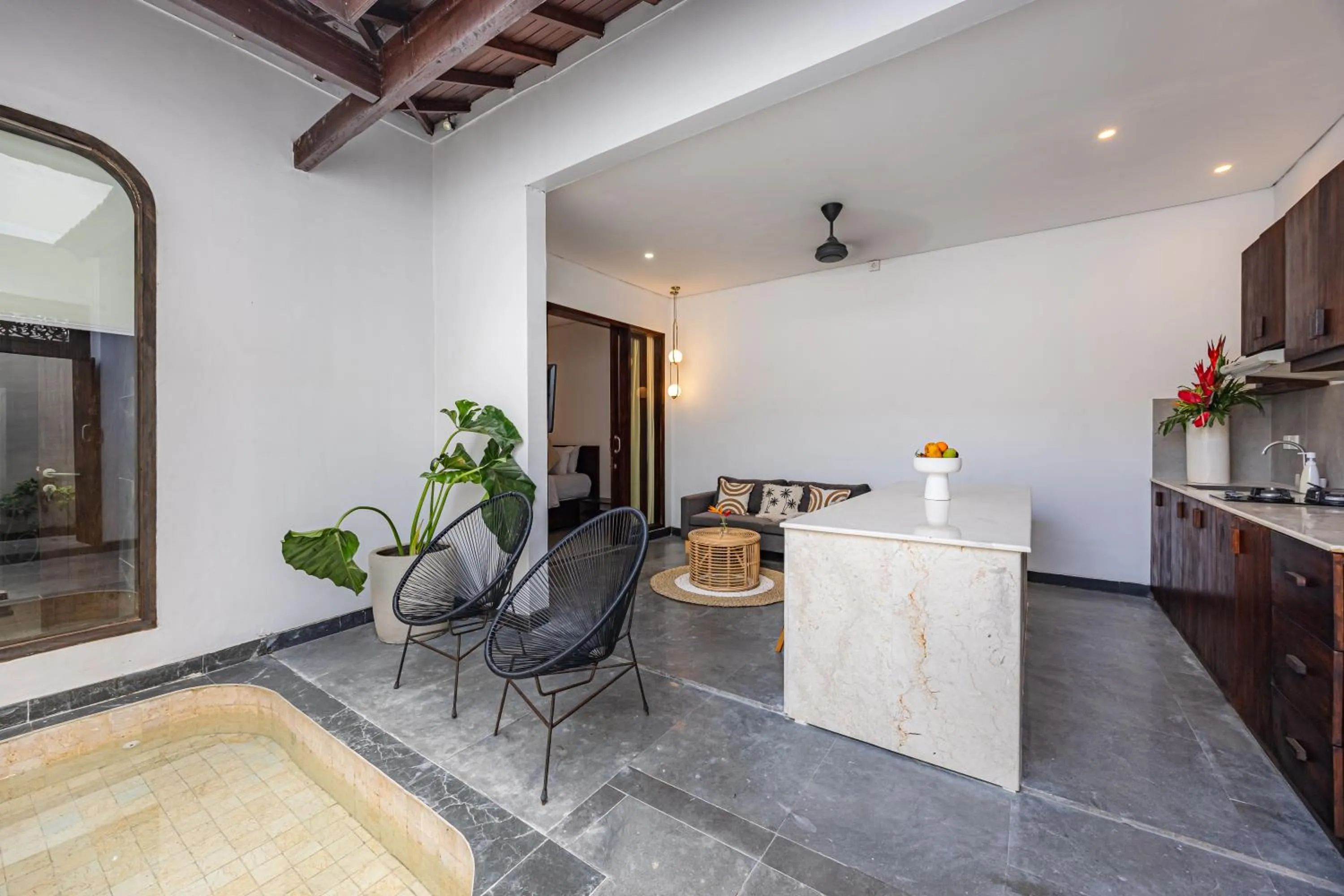 Apple Villa & Suite Seminyak