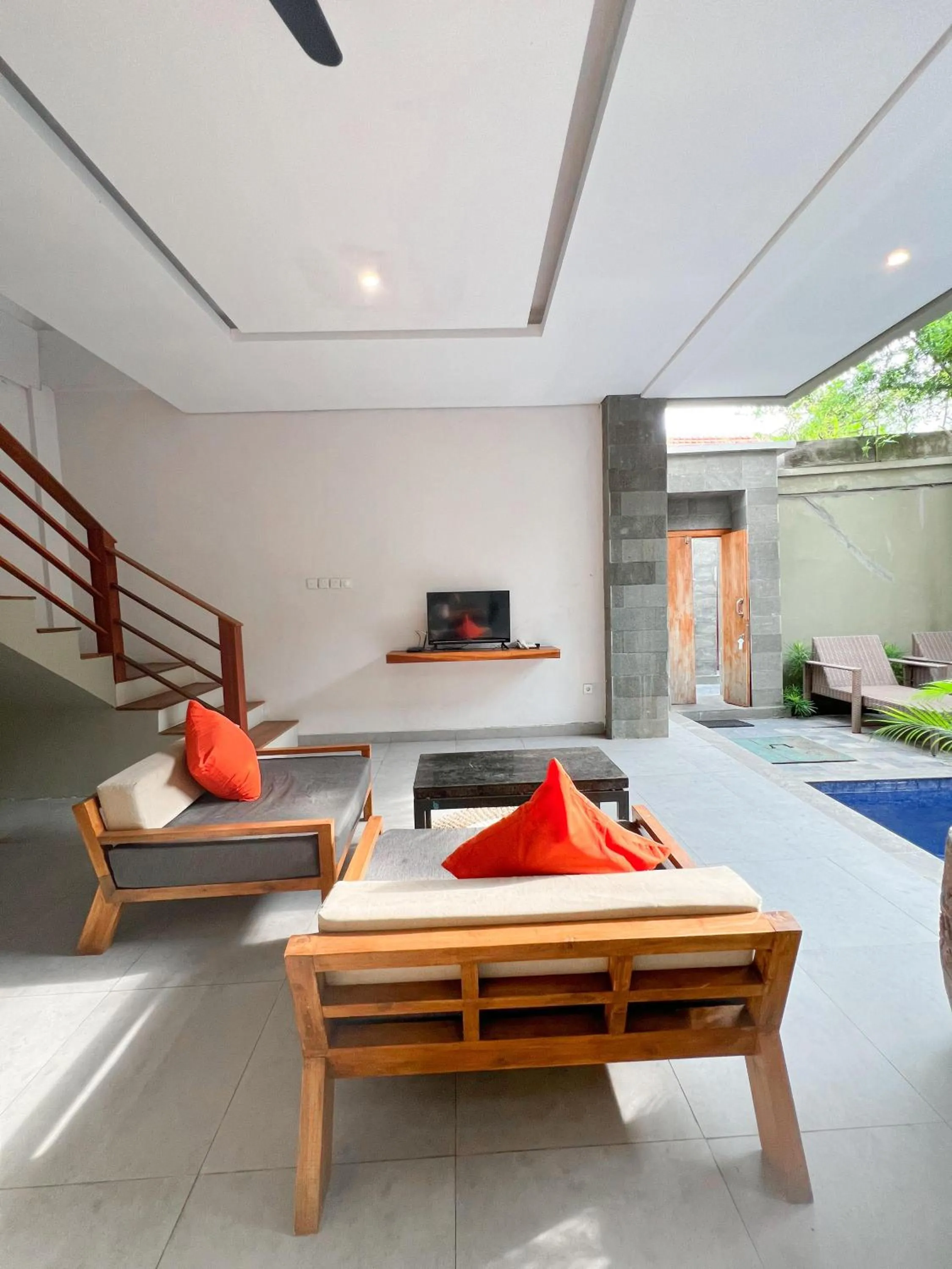 Apple Villa & Suite Seminyak