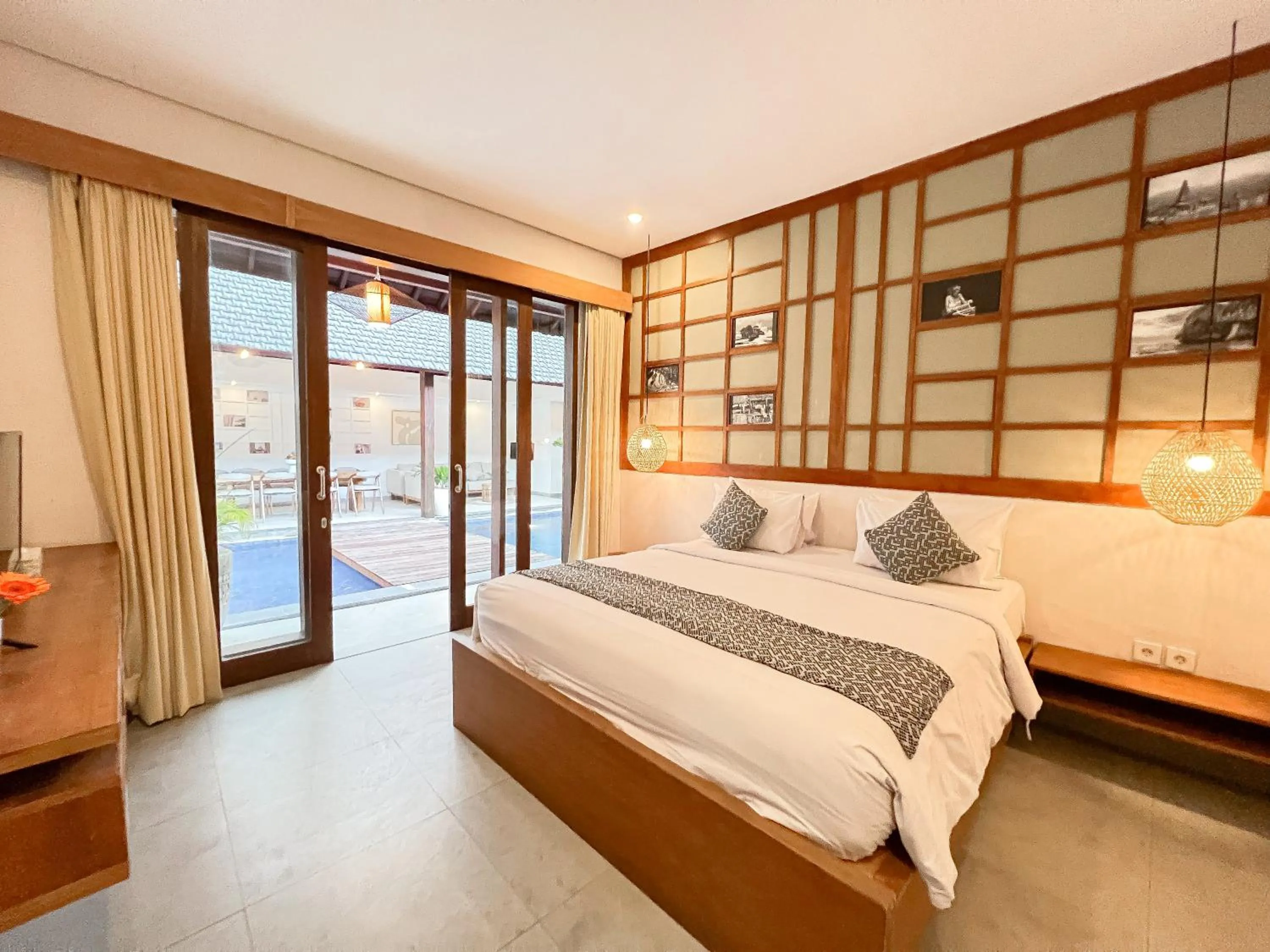Bed in Apple Villa & Suite Seminyak