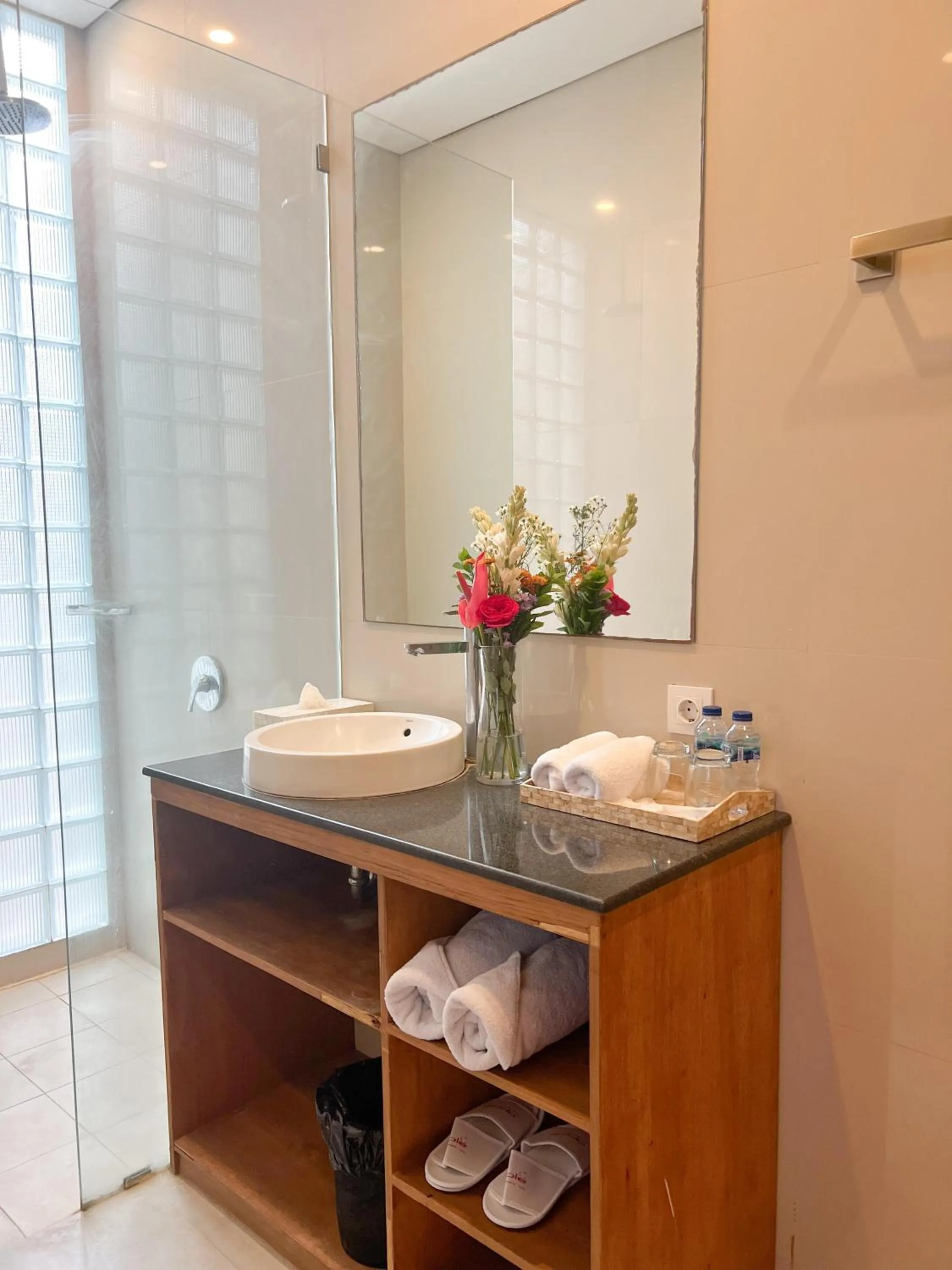 Apple Villa & Suite Seminyak