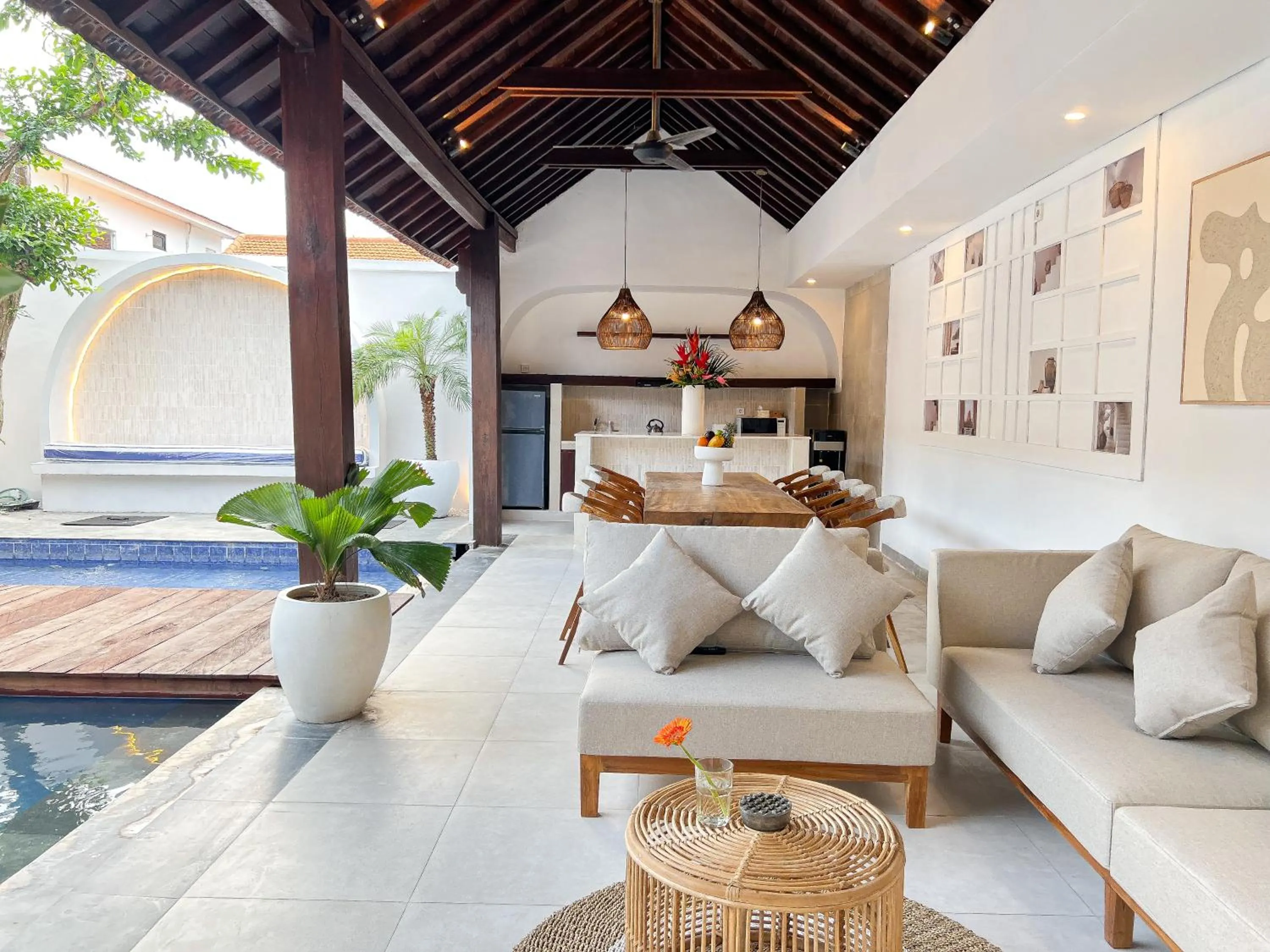 Apple Villa & Suite Seminyak