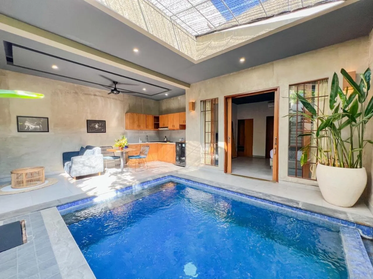 Apple Villa & Suite Seminyak