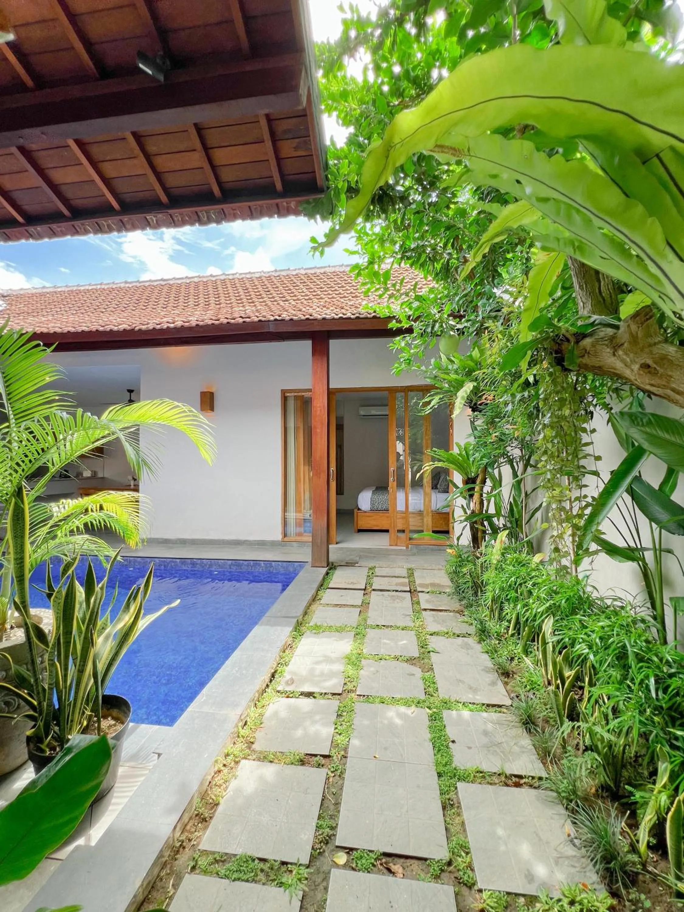 Apple Villa & Suite Seminyak