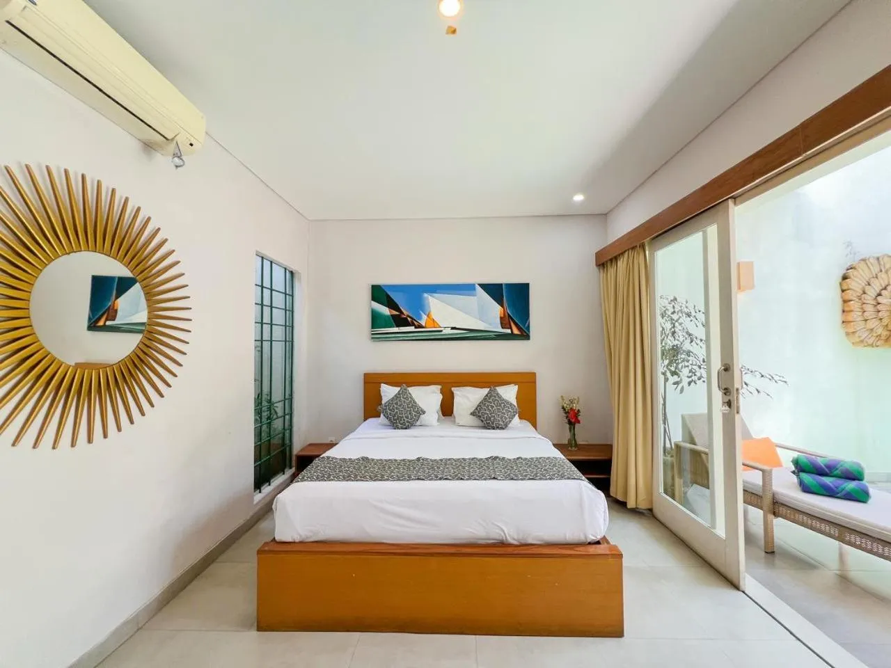 Bed in Apple Villa & Suite Seminyak