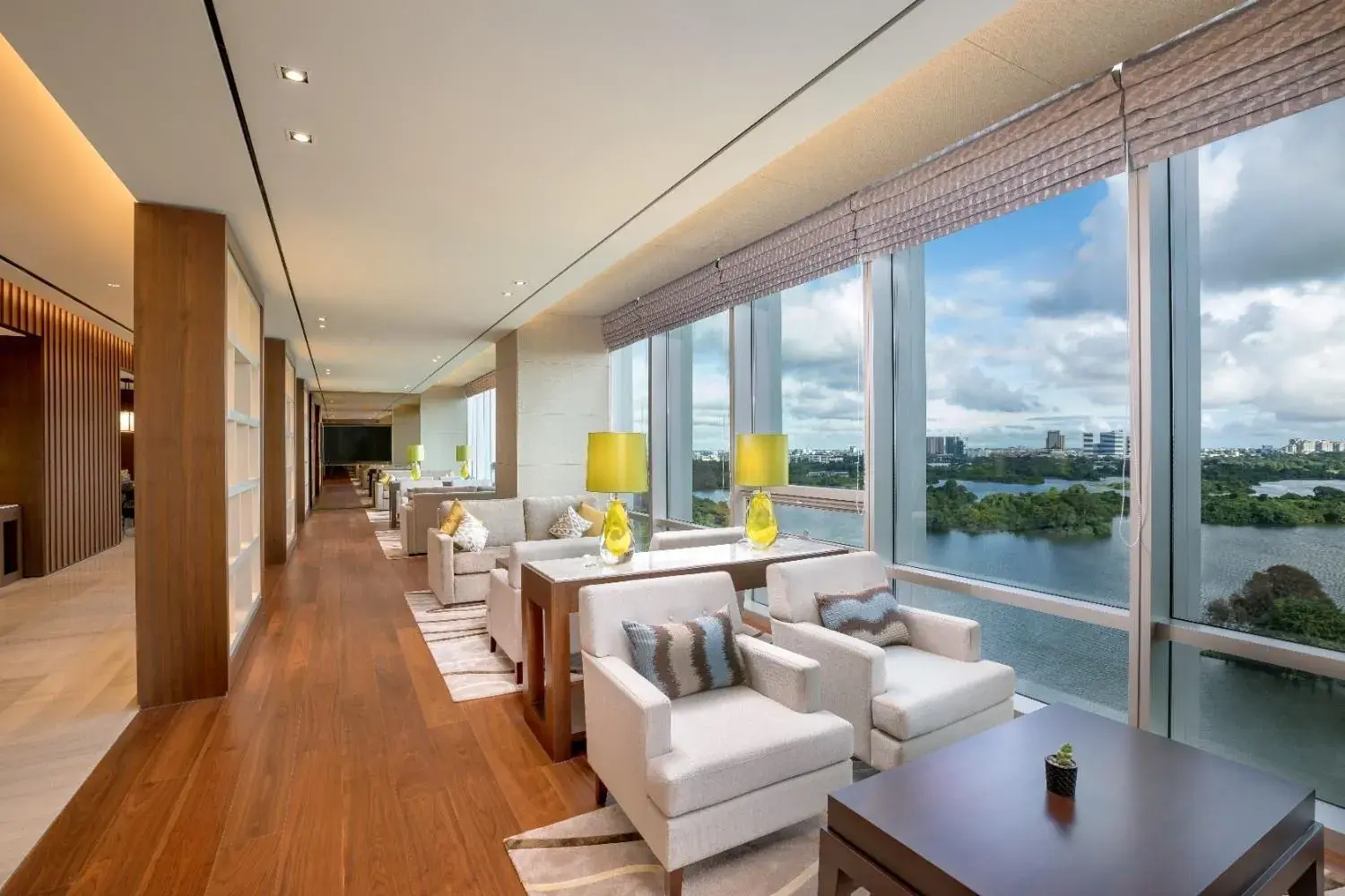 Lounge or bar in LOTTE Hotel Yangon Lounge or bar in LOTTE Hotel Yangon