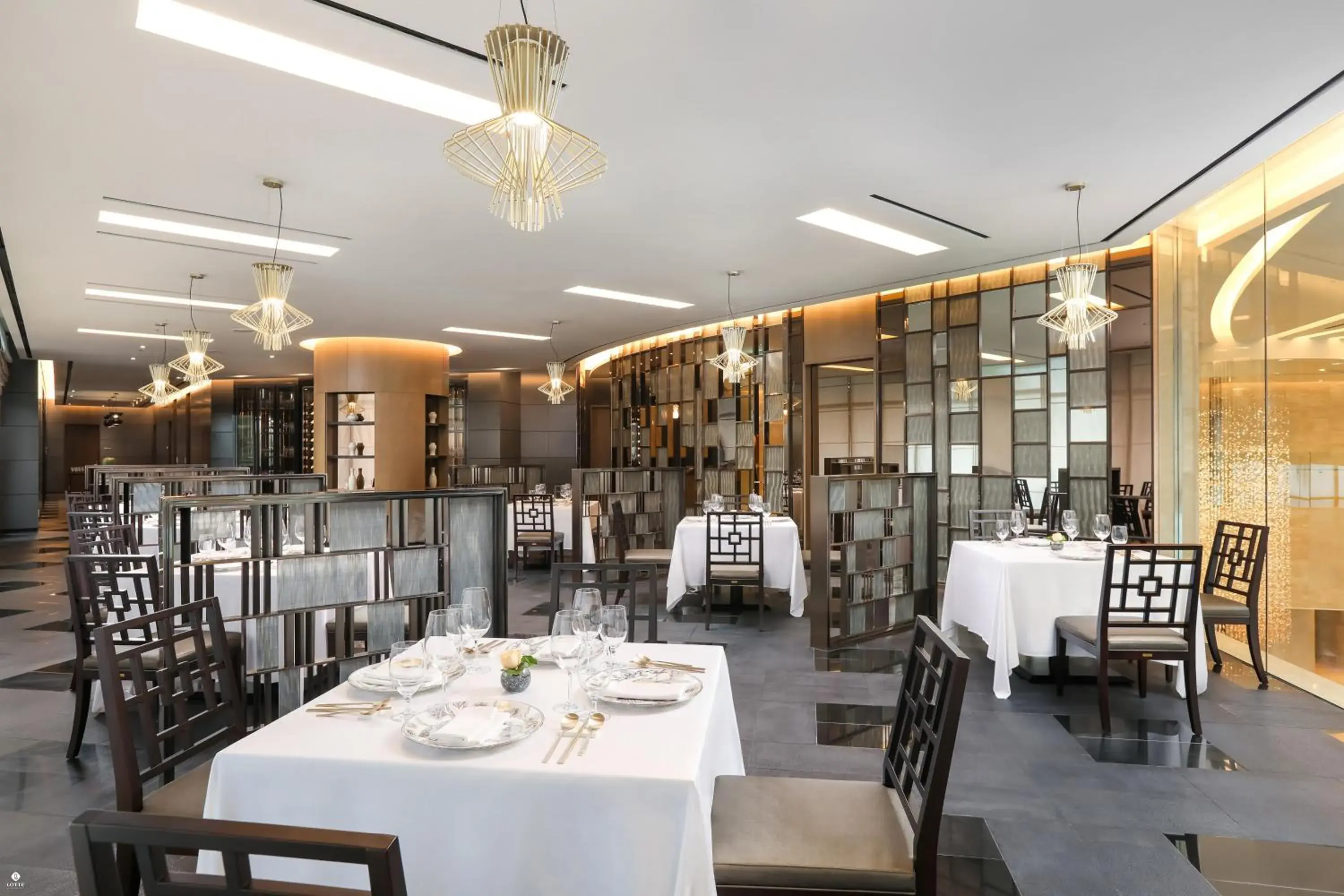 Restaurant/places to eat in LOTTE Hotel Yangon Restaurant/places to eat in LOTTE Hotel Yangon