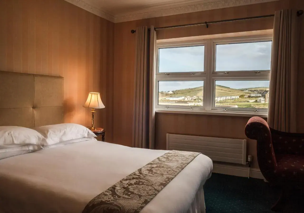 Bedroom, Bed in Sandhouse Hotel Bedroom, Bed in Sandhouse Hotel